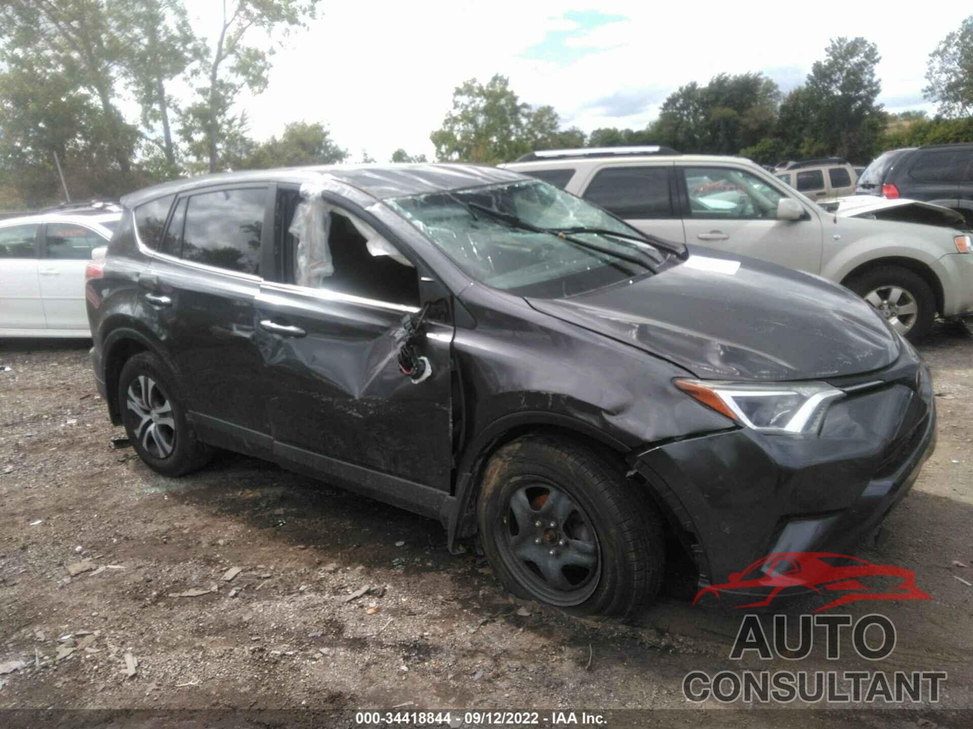 TOYOTA RAV4 2018 - JTMBFREV9JJ213900