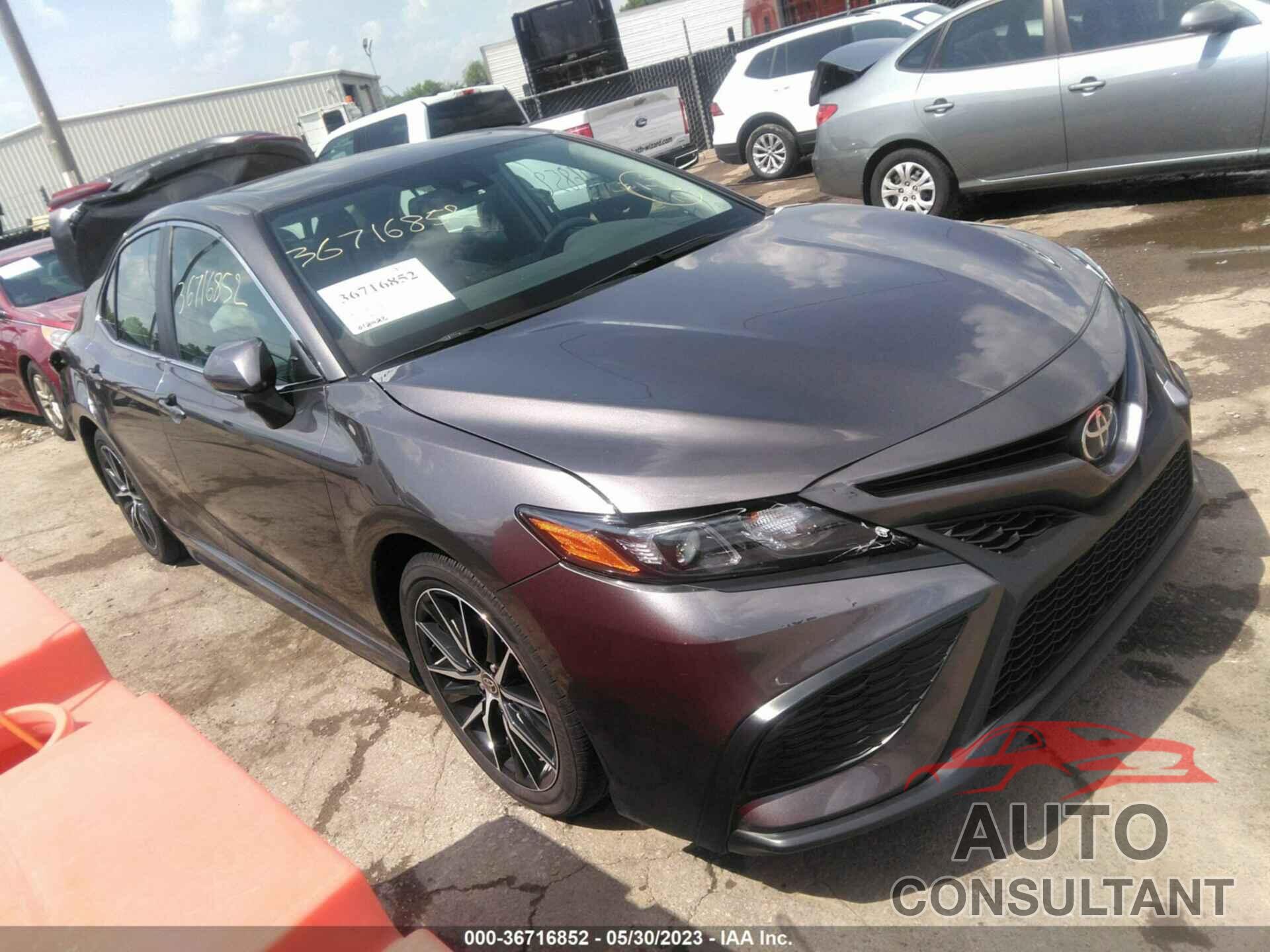 TOYOTA CAMRY 2021 - 4T1T11AK1MU493648