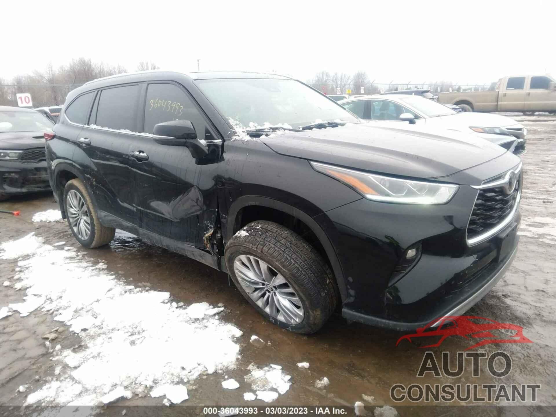 TOYOTA HIGHLANDER 2021 - 5TDFZRBH2MS065894