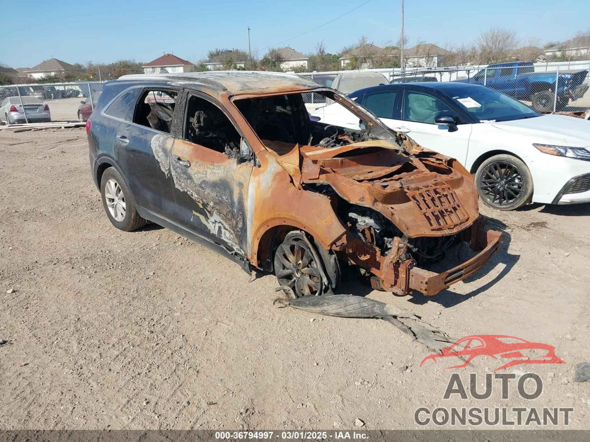 KIA SORENTO 2018 - 5XYPGDA35JG347233