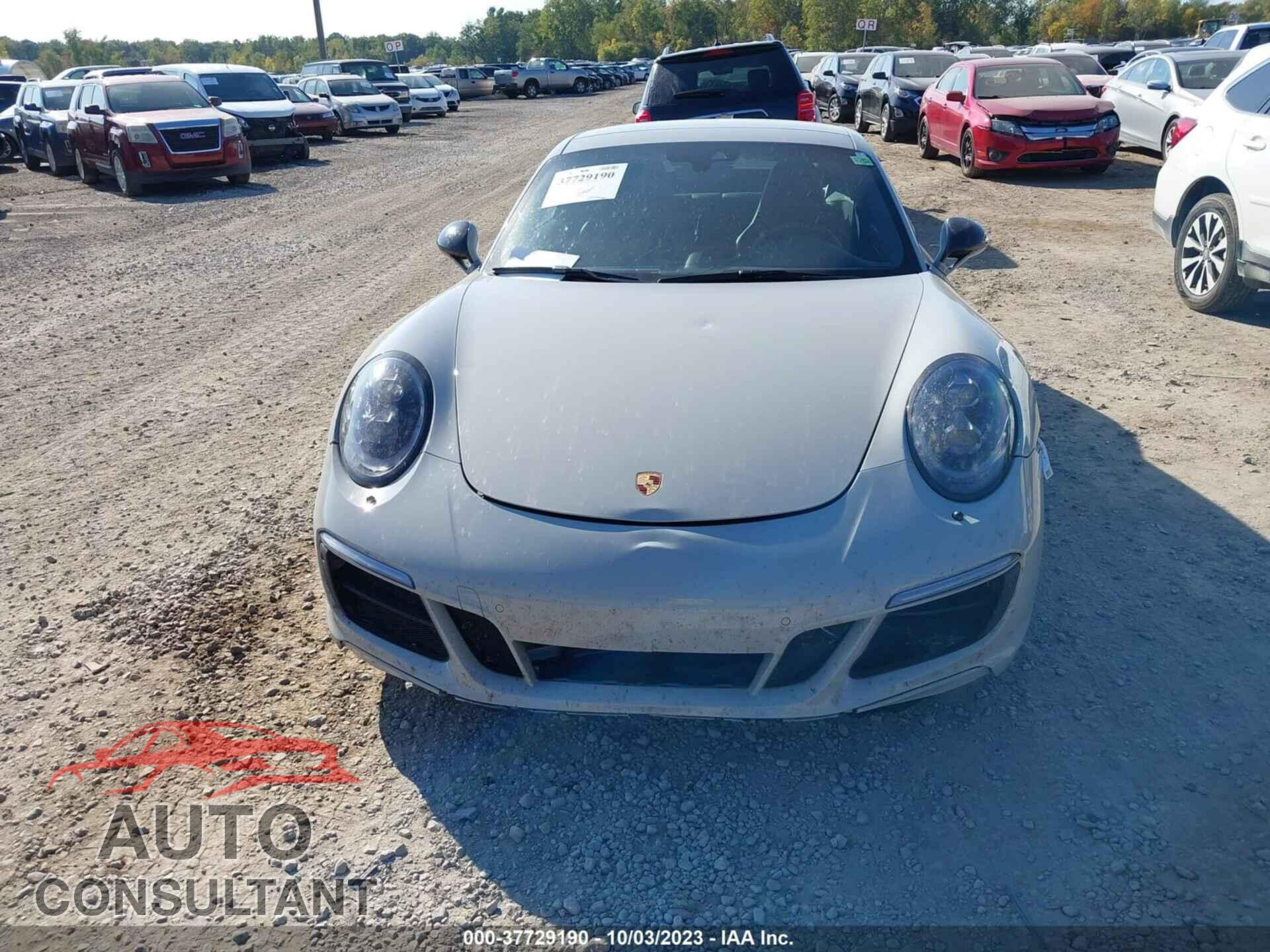 PORSCHE 911 2018 - WP0AB2A97JS122142