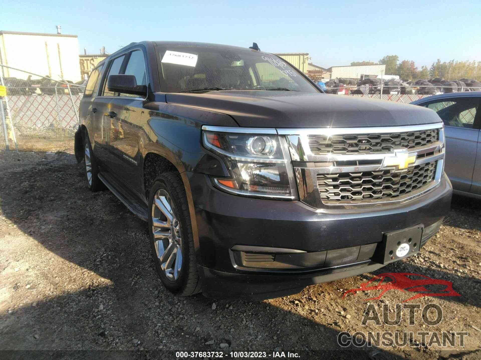 CHEVROLET SUBURBAN 2018 - 1GNSKHKC1JR270951