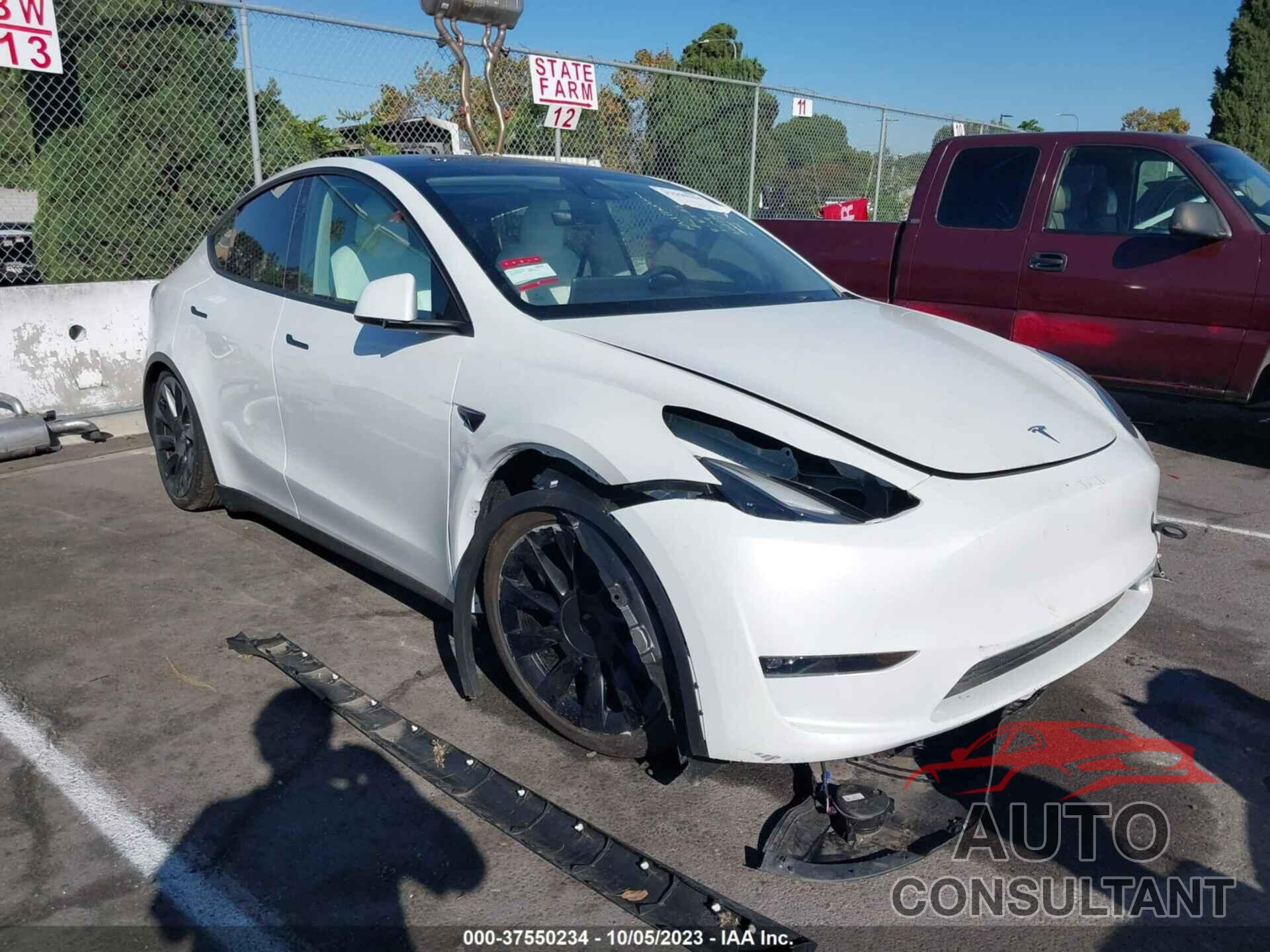 TESLA MODEL Y 2023 - 7SAYGAEE3PF663196