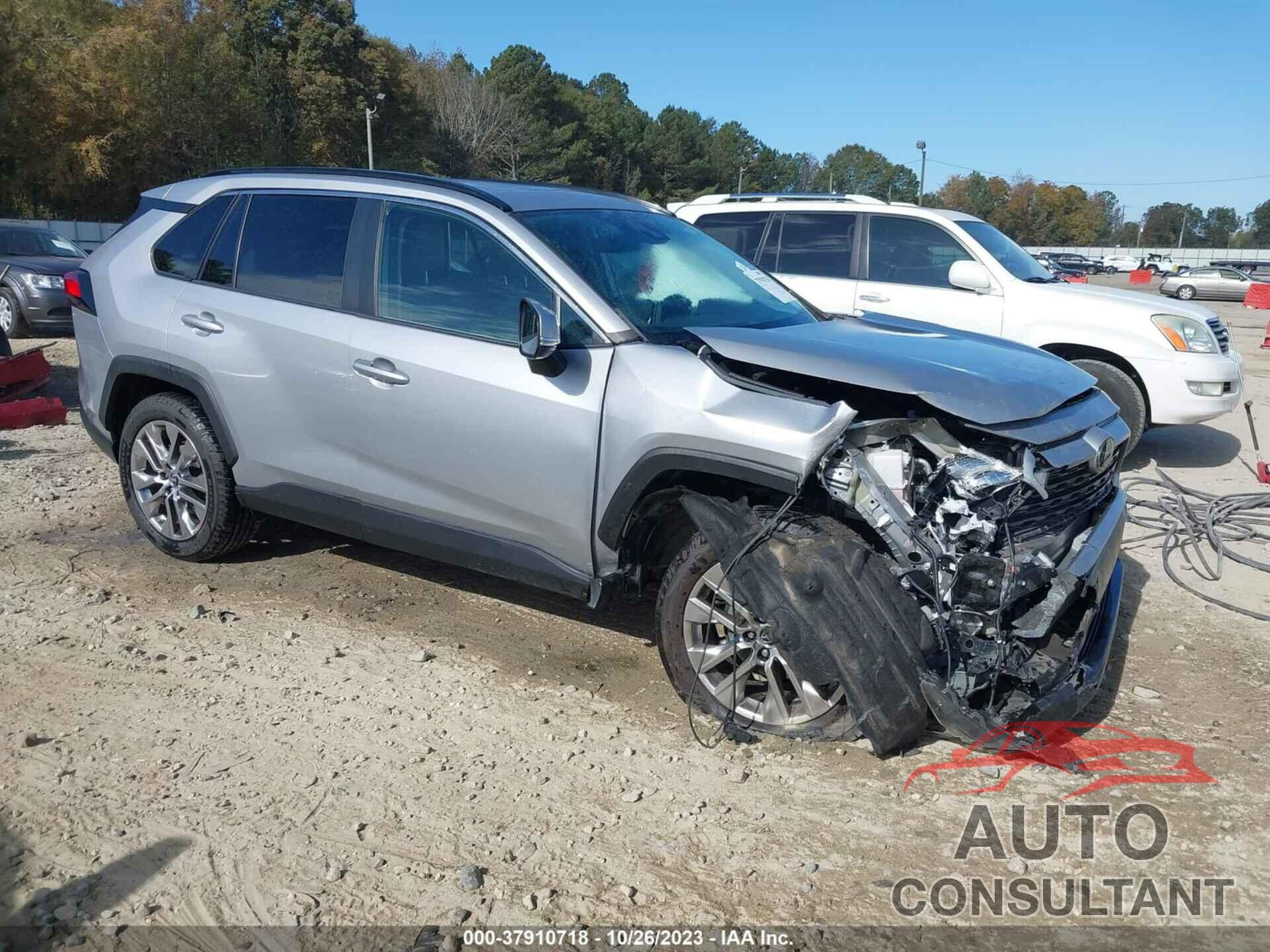 TOYOTA RAV4 2019 - 2T3C1RFV6KW025050