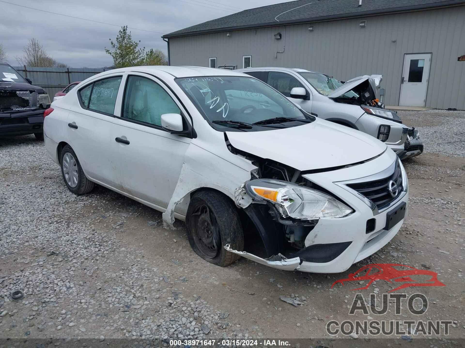 NISSAN VERSA 2017 - 3N1CN7AP4HL825317