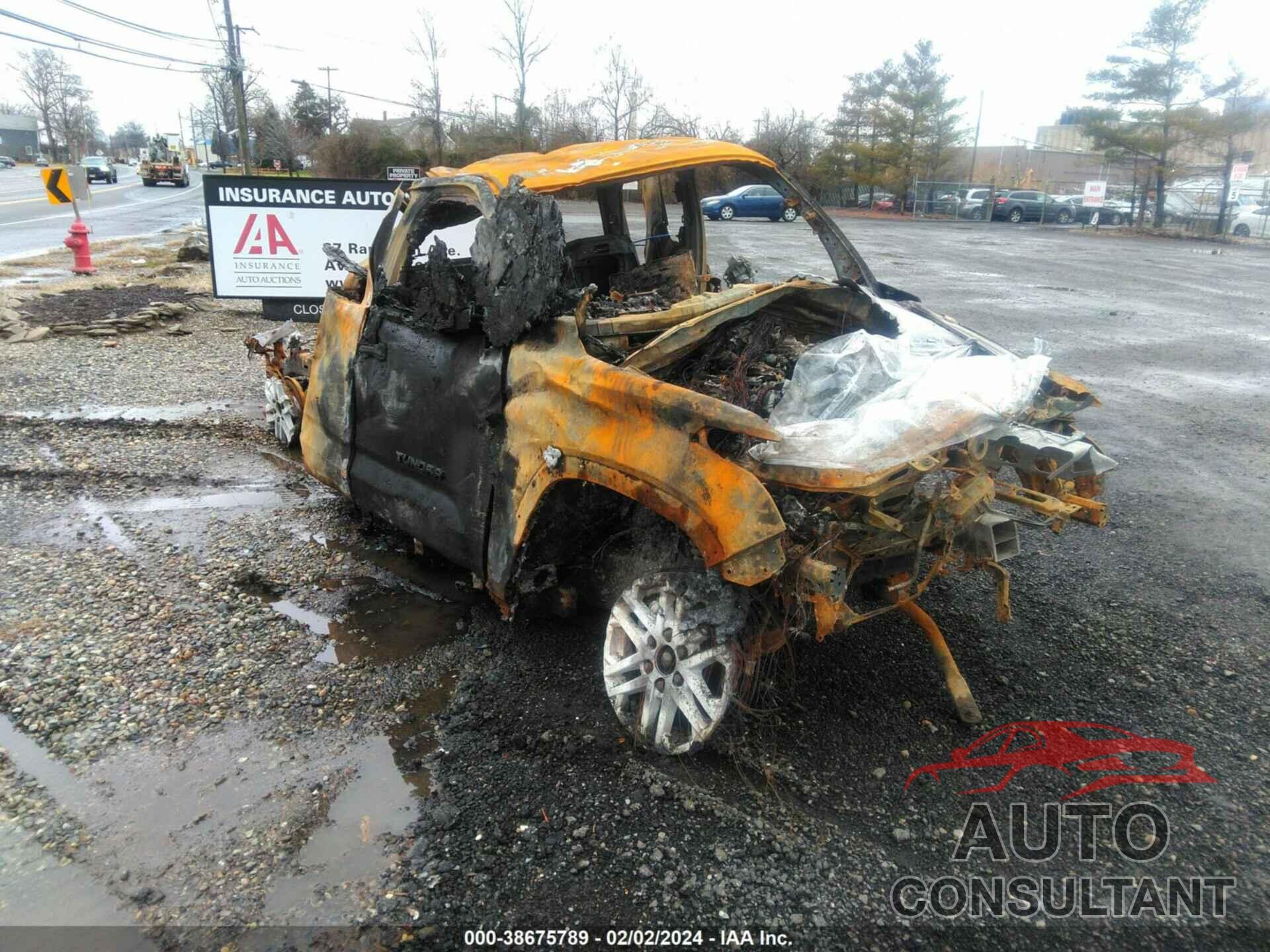 TOYOTA TUNDRA 2022 - 5TFLA5DA2NX016774