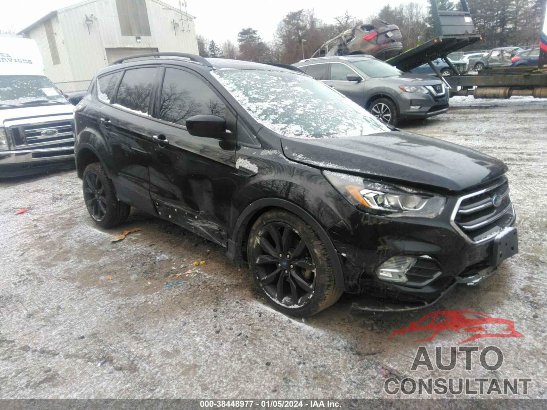 FORD ESCAPE 2018 - 1FMCU0GD1JUC84495