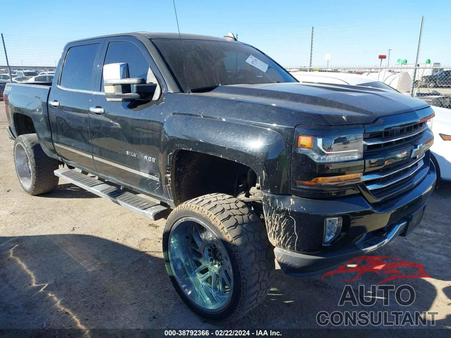 CHEVROLET SILVERADO 1500 2018 - 3GCUKREC6JG277297