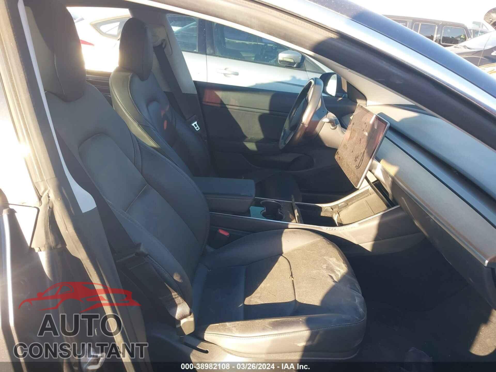 TESLA MODEL 3 2019 - 5YJ3E1EA3KF313506