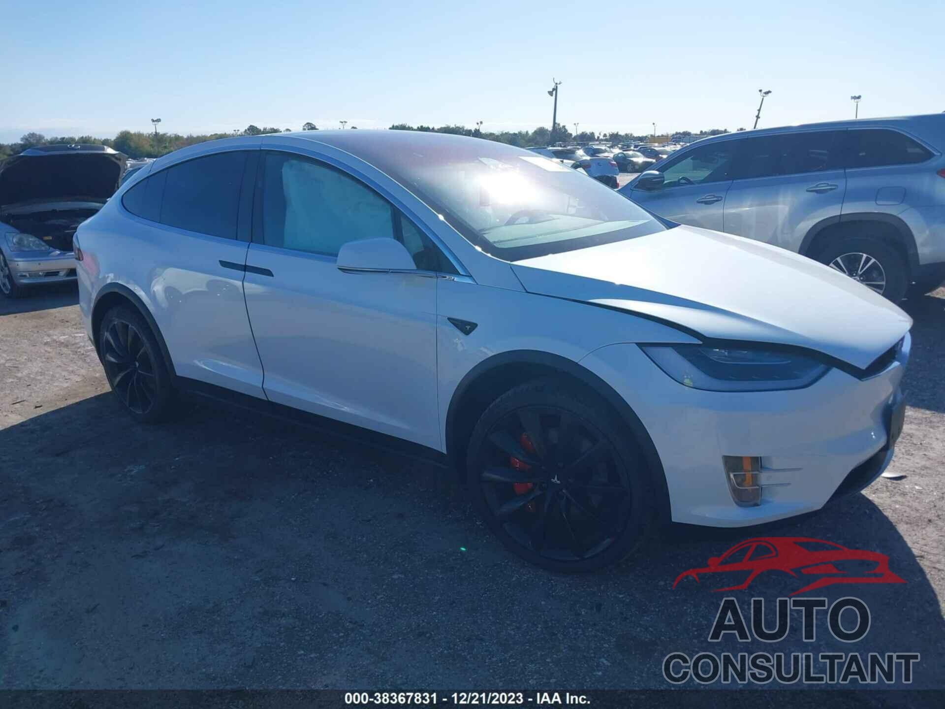 TESLA MODEL X 2018 - 5YJXCBE22JF111289