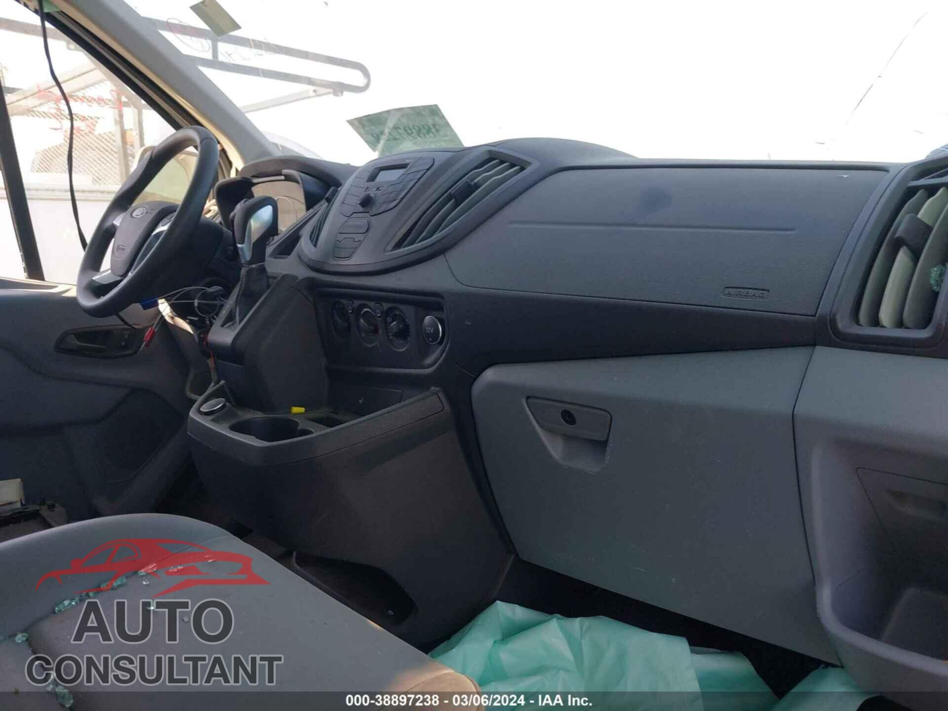FORD TRANSIT-150 2019 - 1FTYE1YM5KKA92036