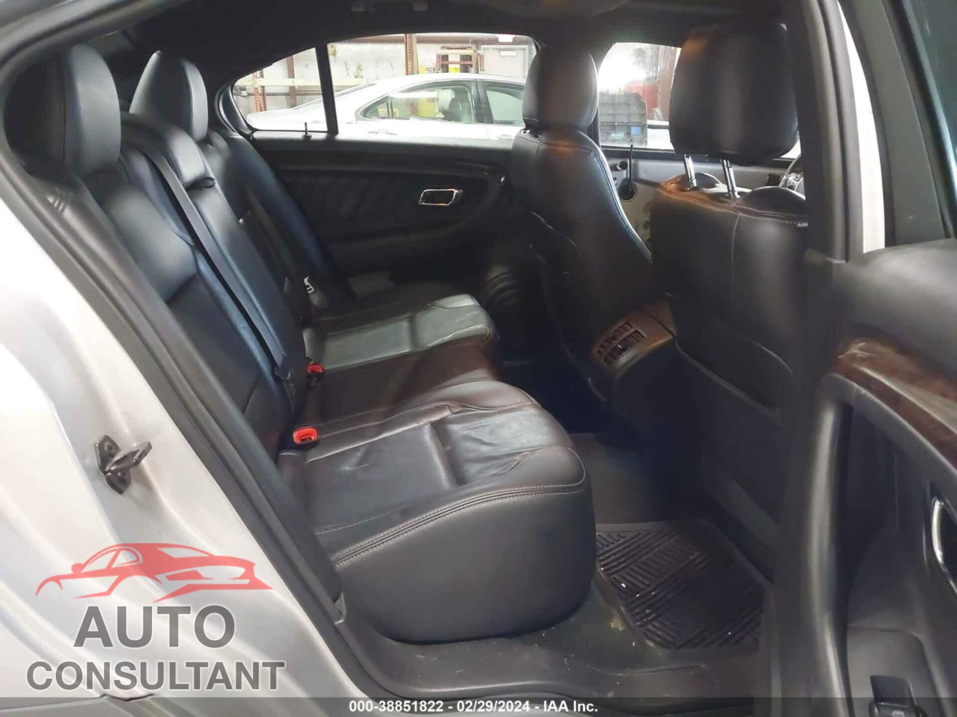 FORD TAURUS 2016 - 1FAHP2F82GG110904