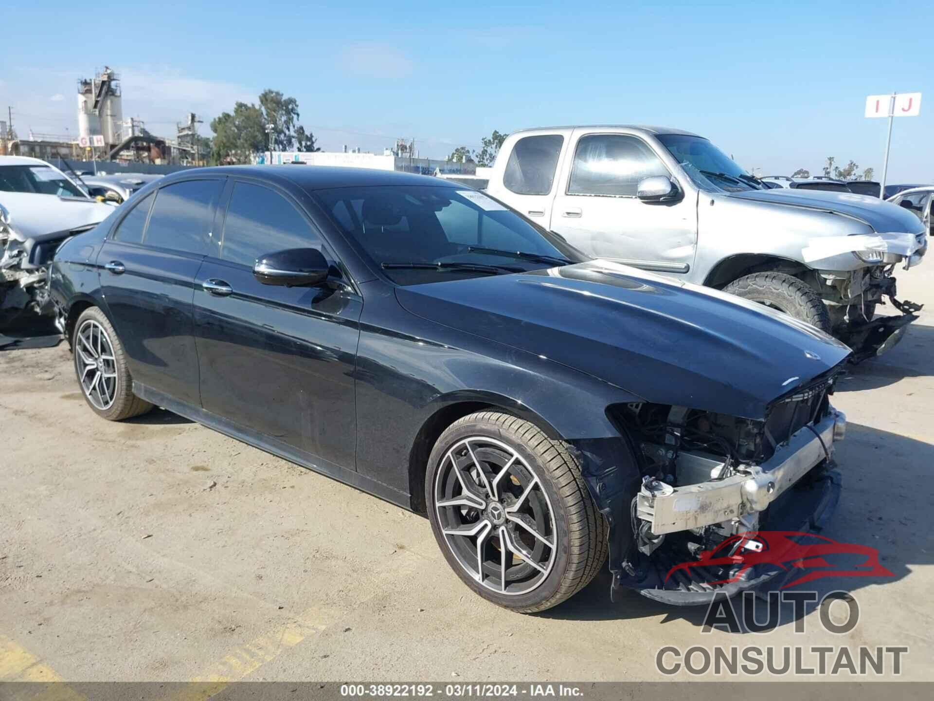 MERCEDES-BENZ E 350 2022 - W1KZF8DB7NB096405