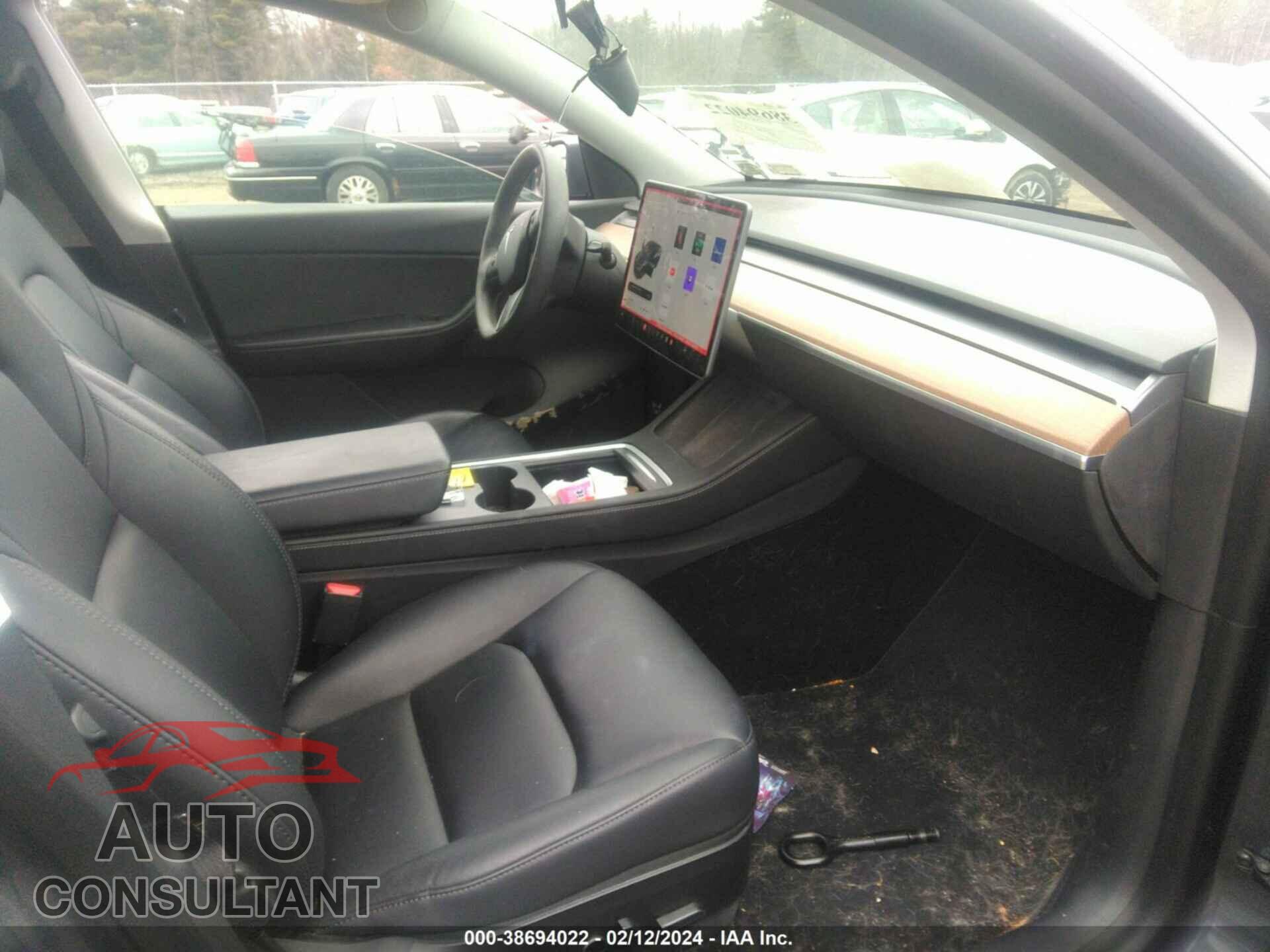 TESLA MODEL Y 2021 - 5YJYGDED9MF109405