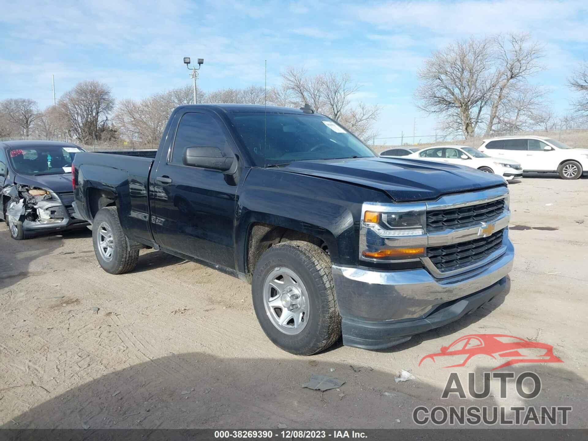 CHEVROLET SILVERADO 1500 2018 - 1GCNCNEH5JZ106448