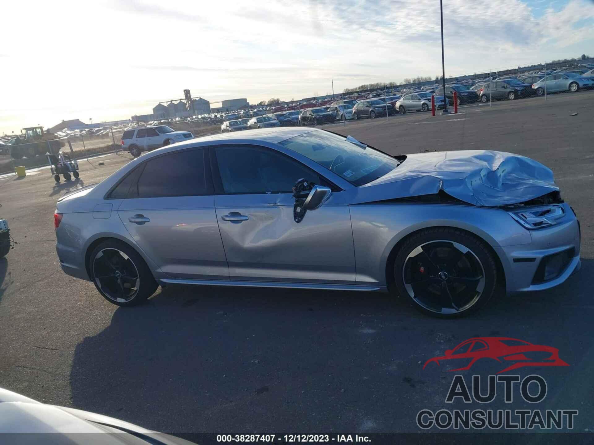 AUDI S4 2019 - WAUC4AF41KA109451