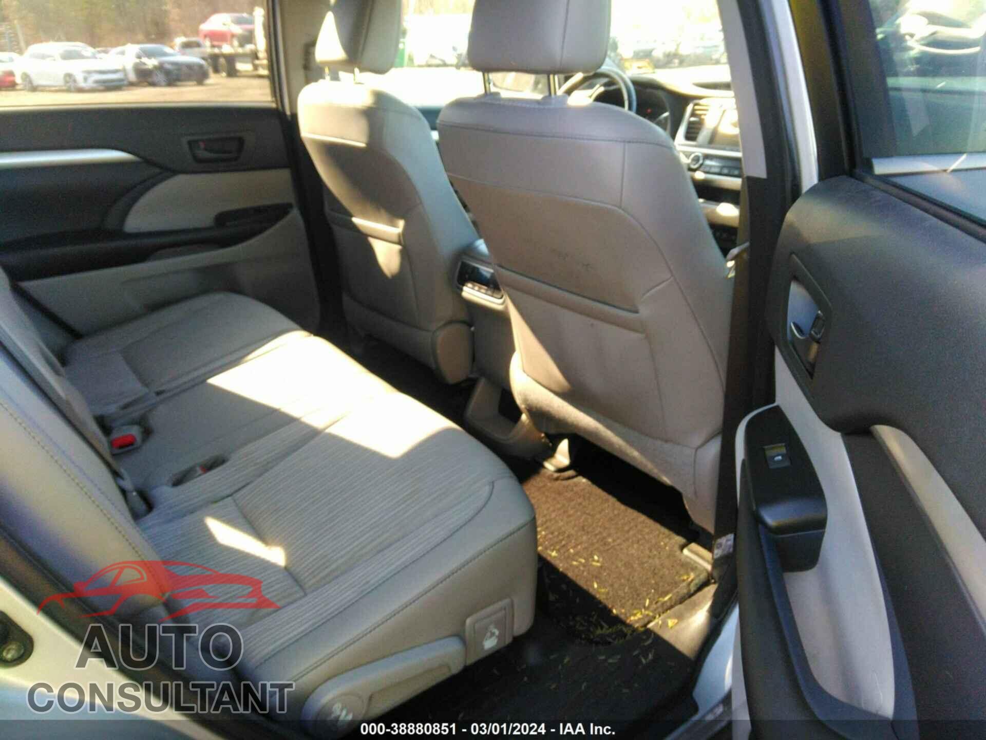 TOYOTA HIGHLANDER 2017 - 5TDBZRFH8HS458717