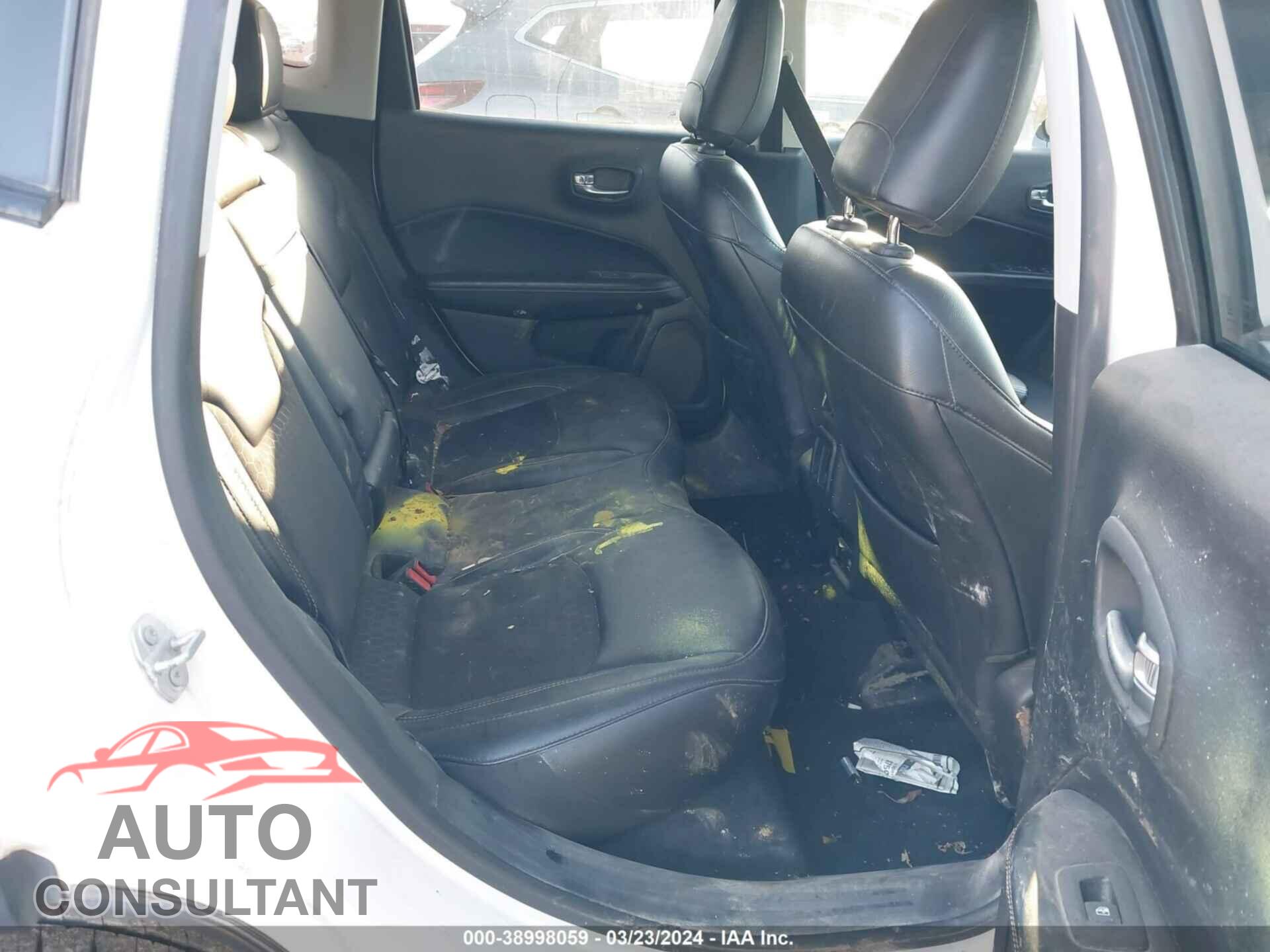 JEEP COMPASS 2019 - 3C4NJCBB7KT677006