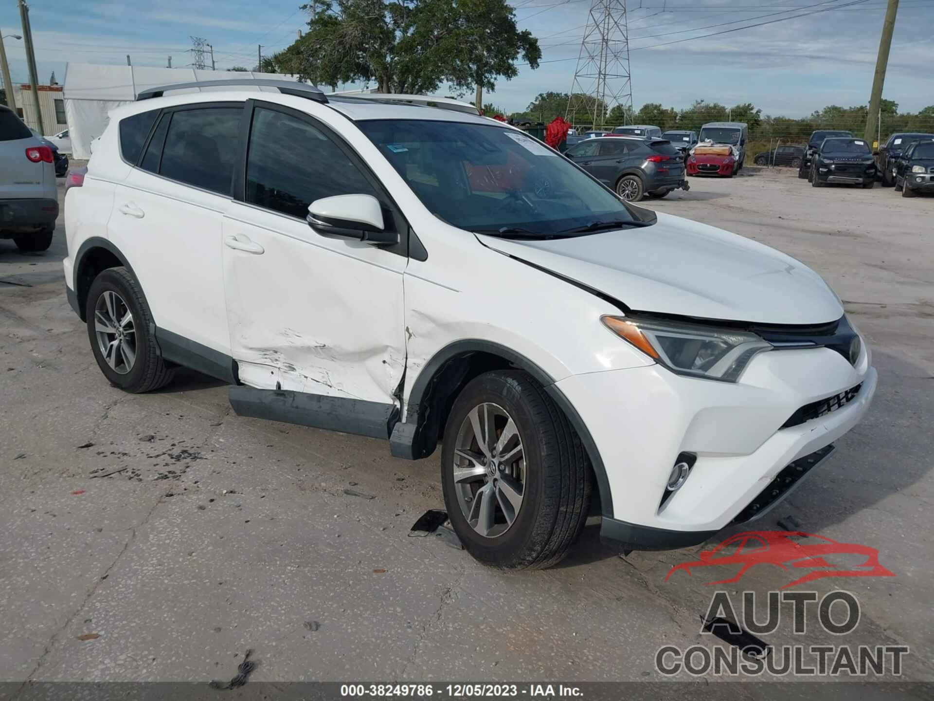 TOYOTA RAV4 2018 - 2T3WFREV8JW422905