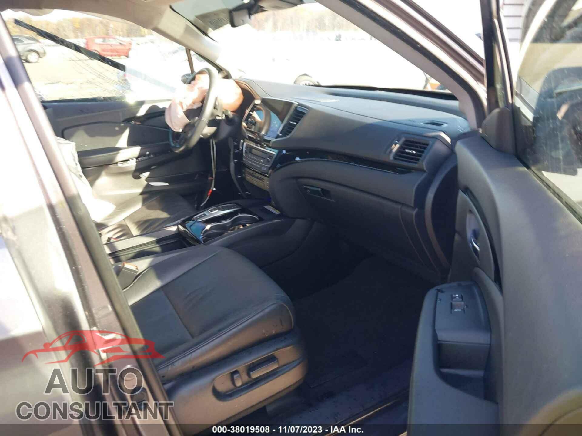 HONDA PILOT 2019 - 5FNYF6H09KB050182