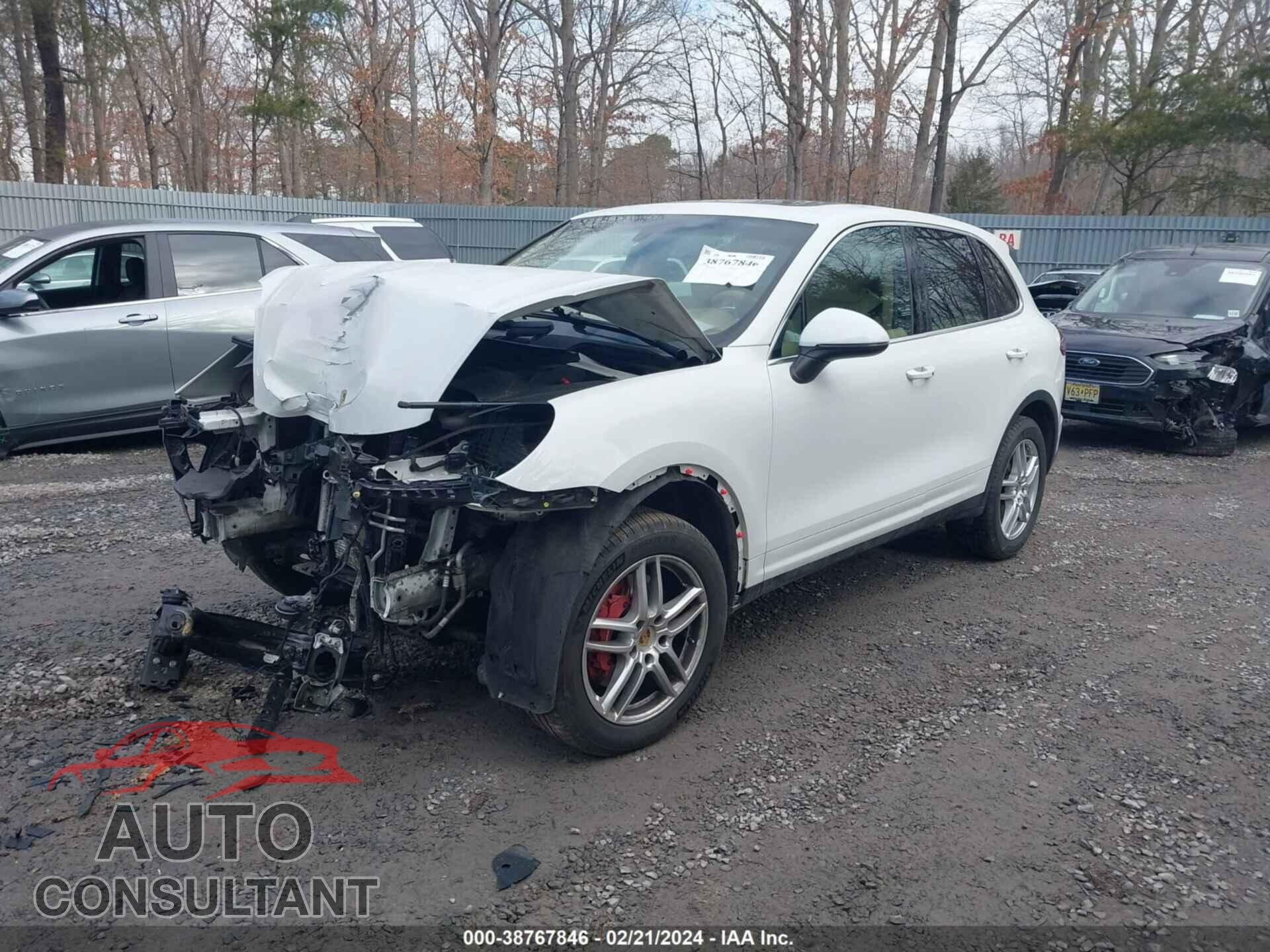 PORSCHE CAYENNE 2016 - WP1AA2A28GLA08819