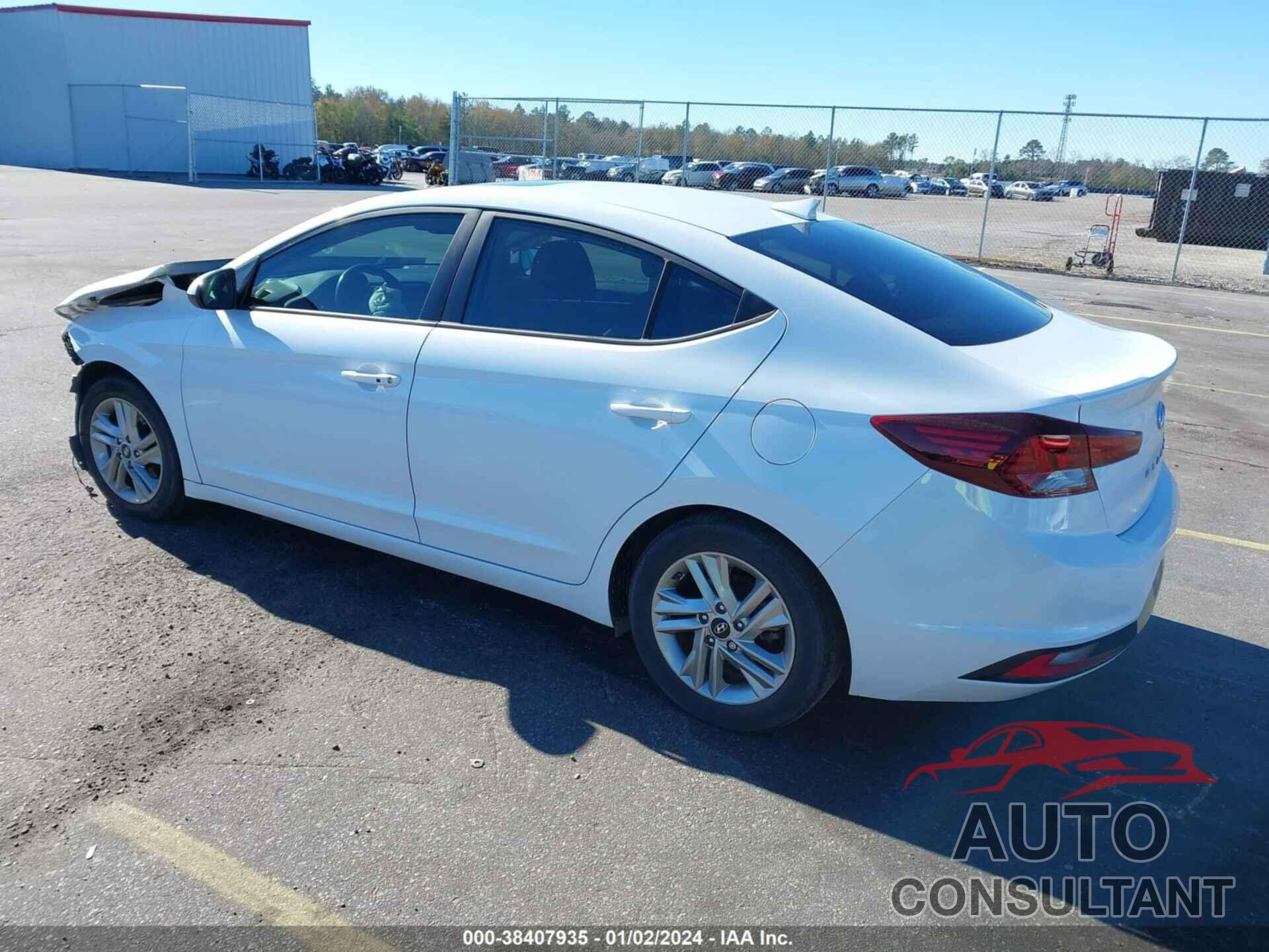 HYUNDAI ELANTRA 2020 - 5NPD84LF7LH590626