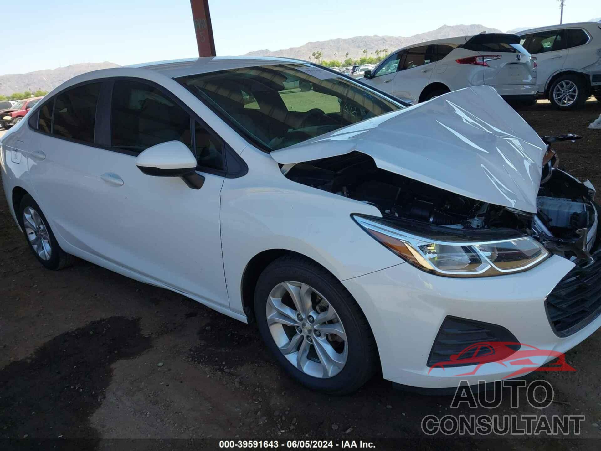 CHEVROLET CRUZE 2019 - 1G1BC5SM2K7149865