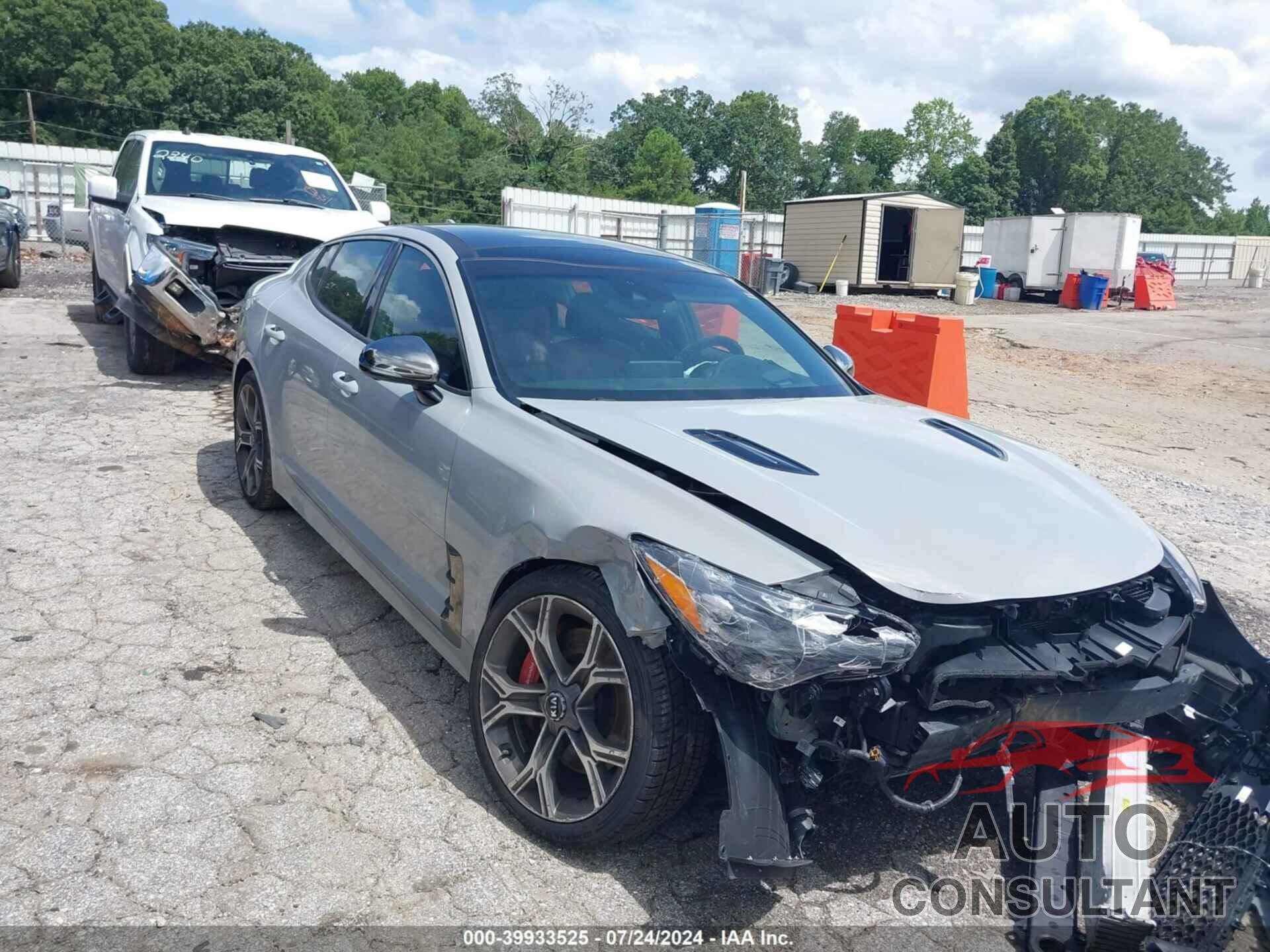 KIA STINGER 2019 - KNAE55LC8K6061958