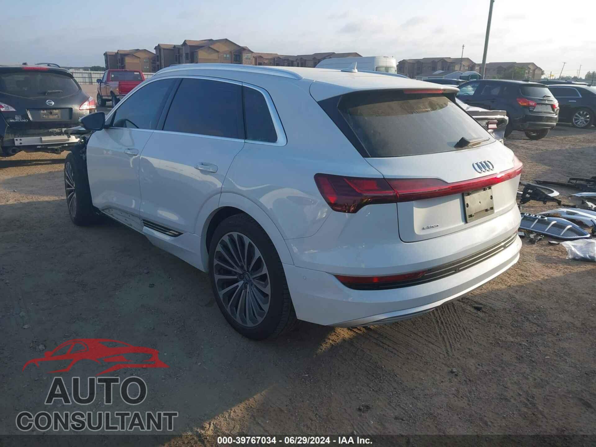 AUDI E-TRON 2019 - WA1VAAGE7KB010990