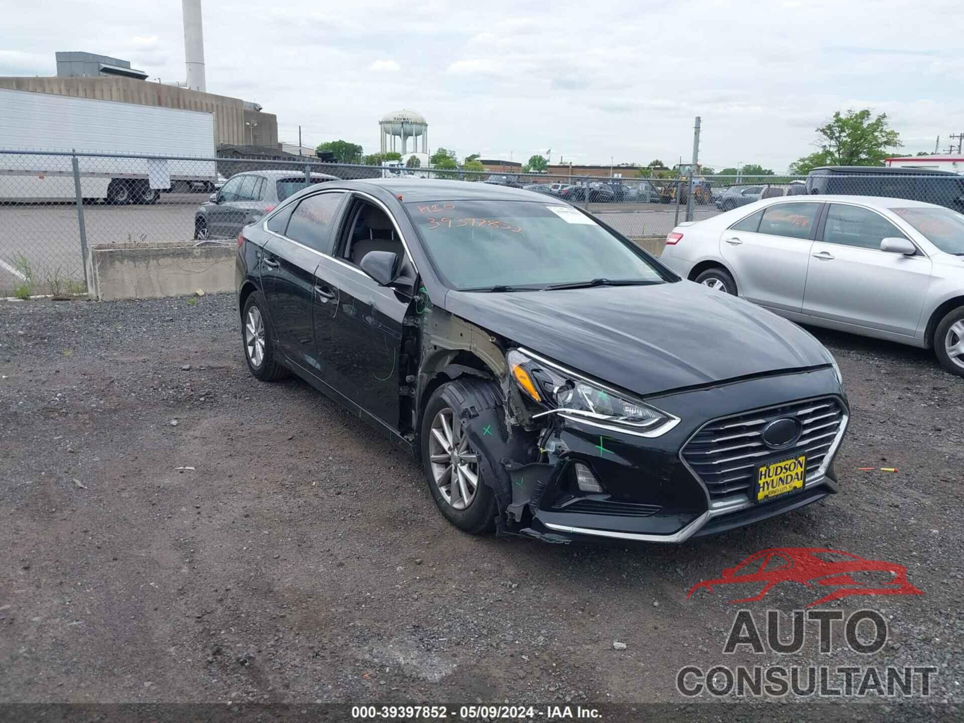 HYUNDAI SONATA 2018 - 5NPE24AF4JH615021