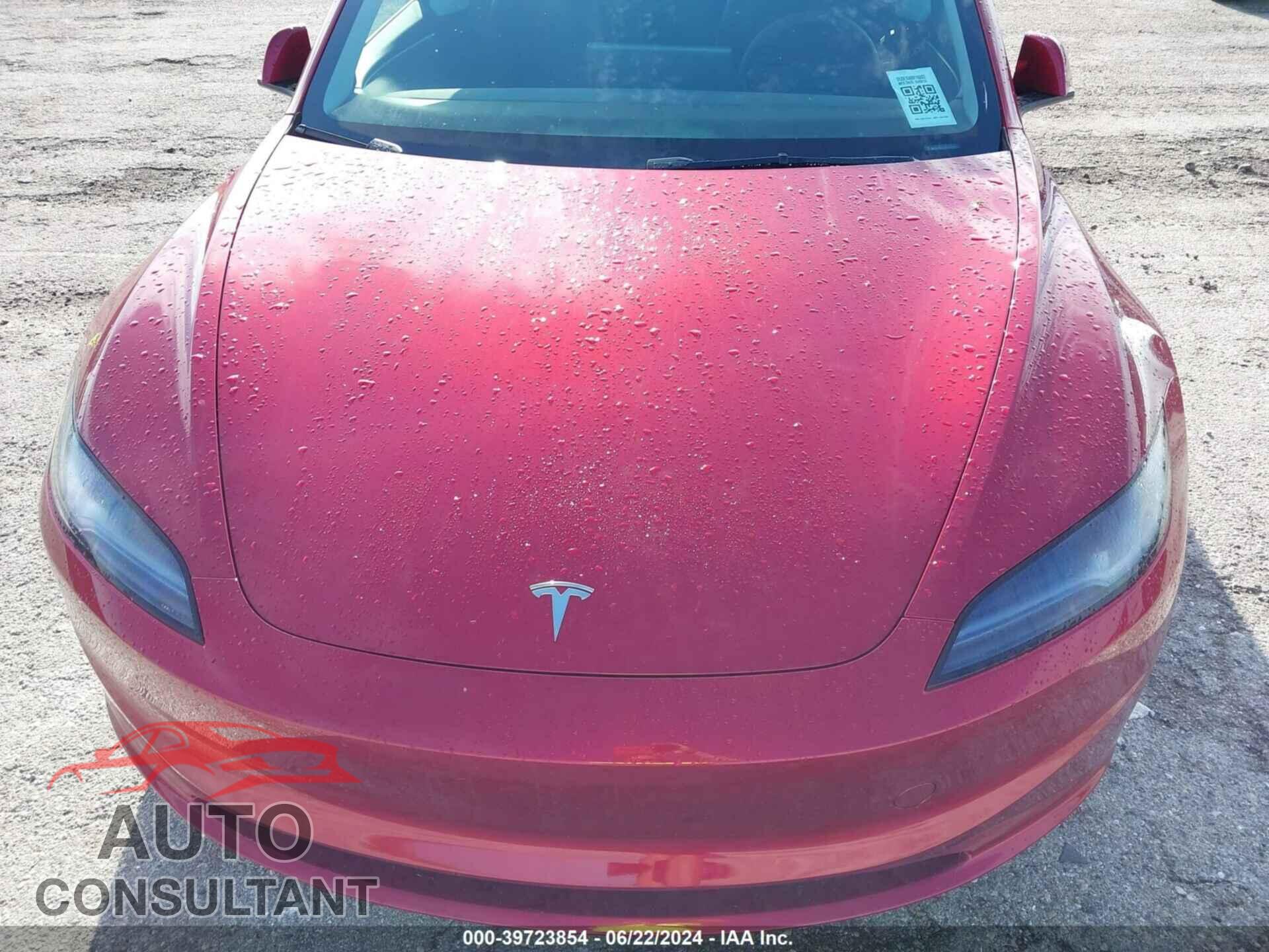 TESLA MODEL 3 2024 - 5YJ3E1EA0RF760823