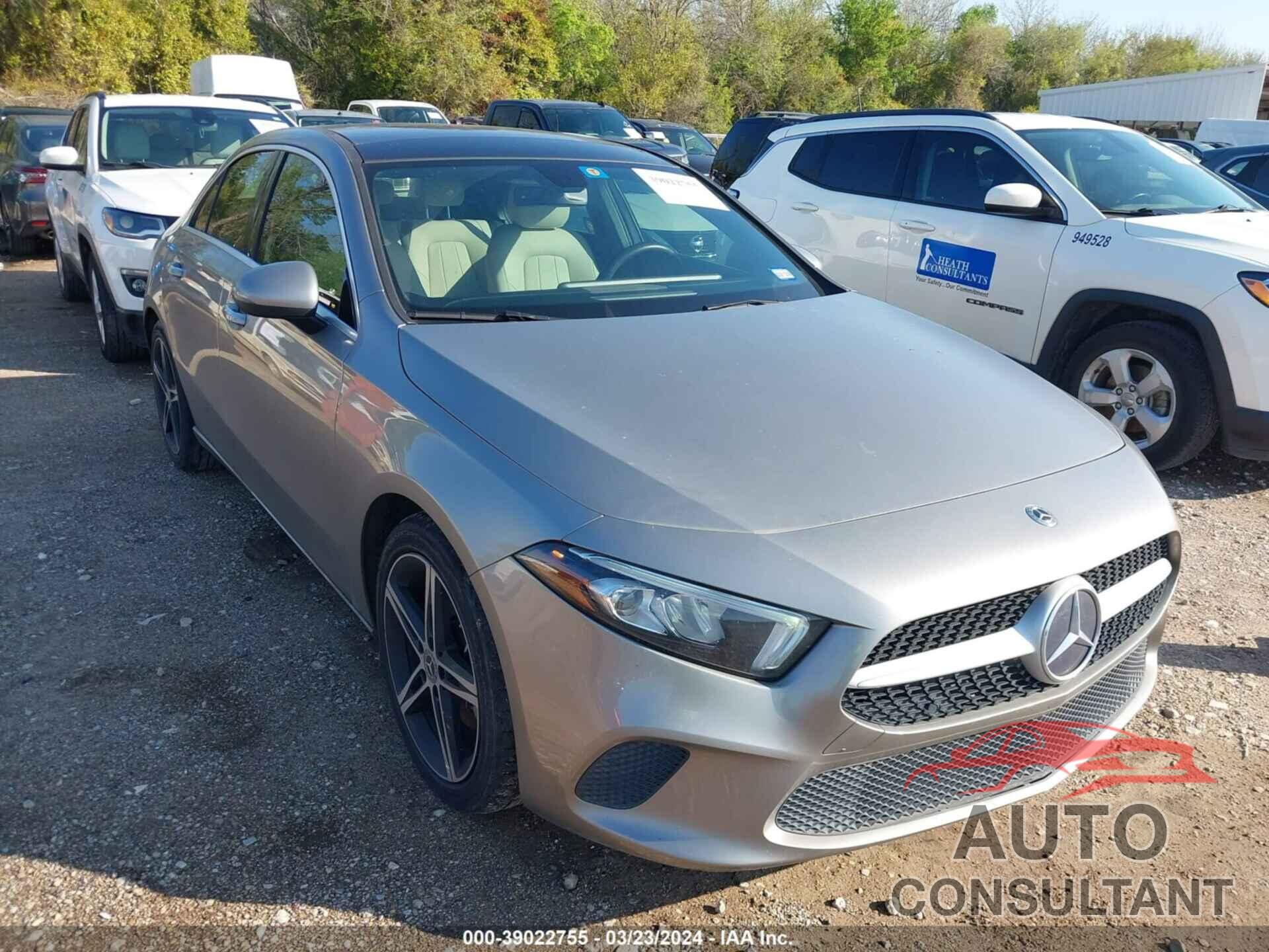 MERCEDES-BENZ A 2020 - W1K3G4EB6LJ226235