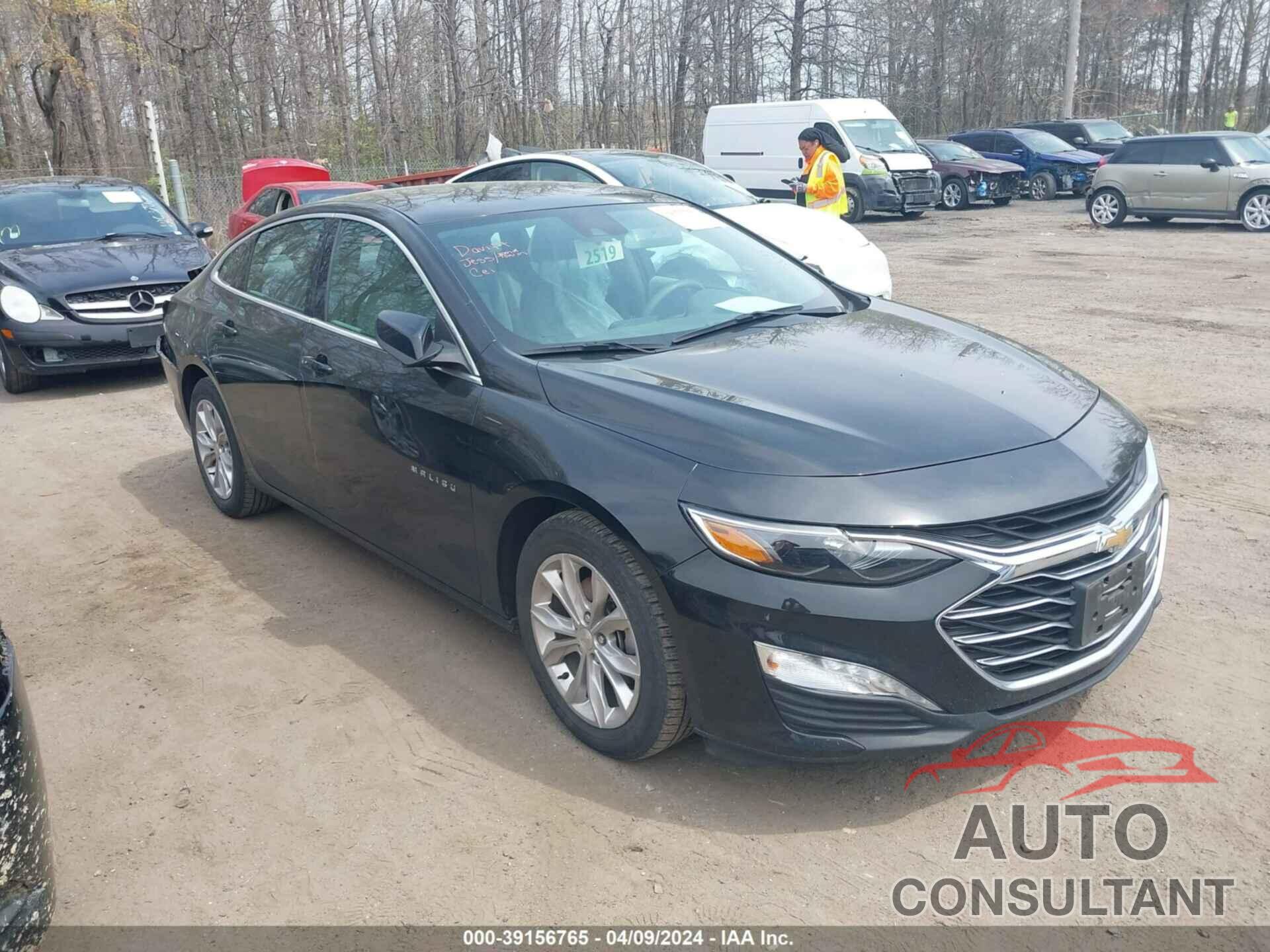 CHEVROLET MALIBU 2021 - 1G1ZD5ST2MF011917