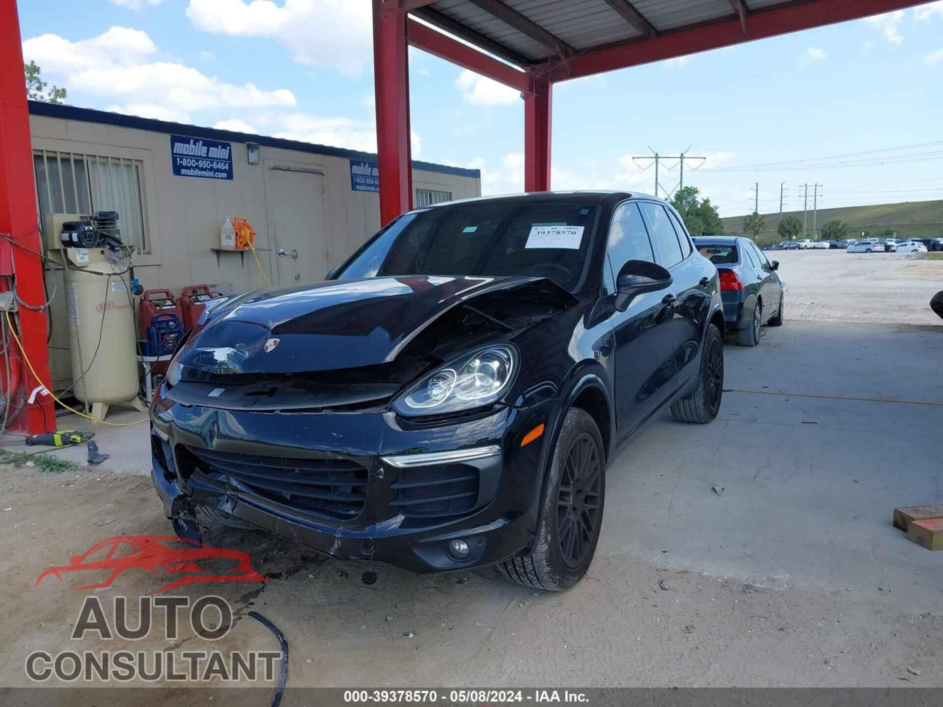 PORSCHE CAYENNE 2017 - WP1AA2A20HKA80525