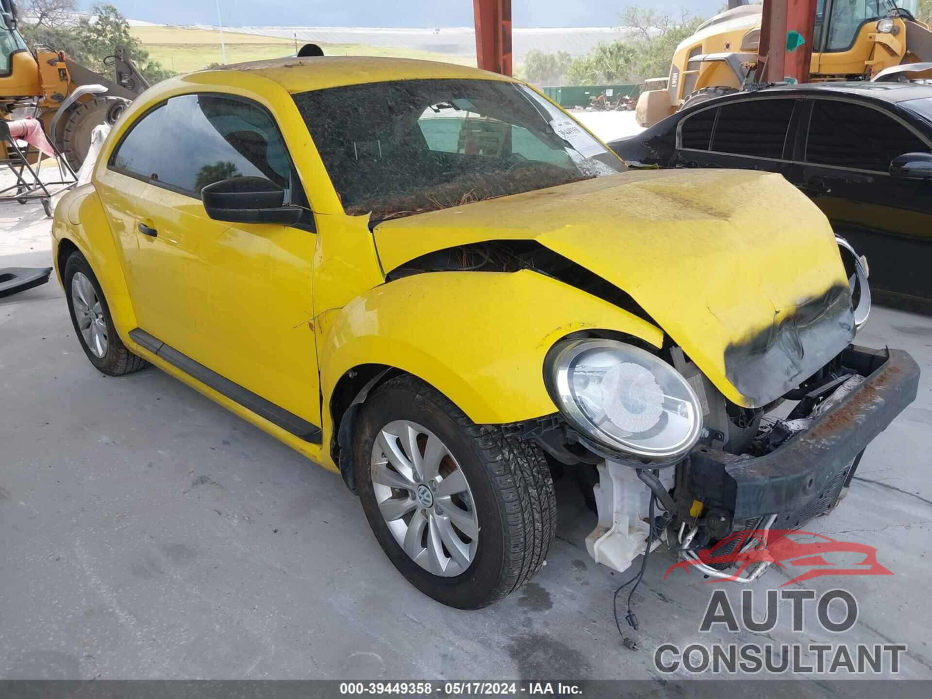 VOLKSWAGEN BEETLE 2018 - 3VWFD7AT8JM702210