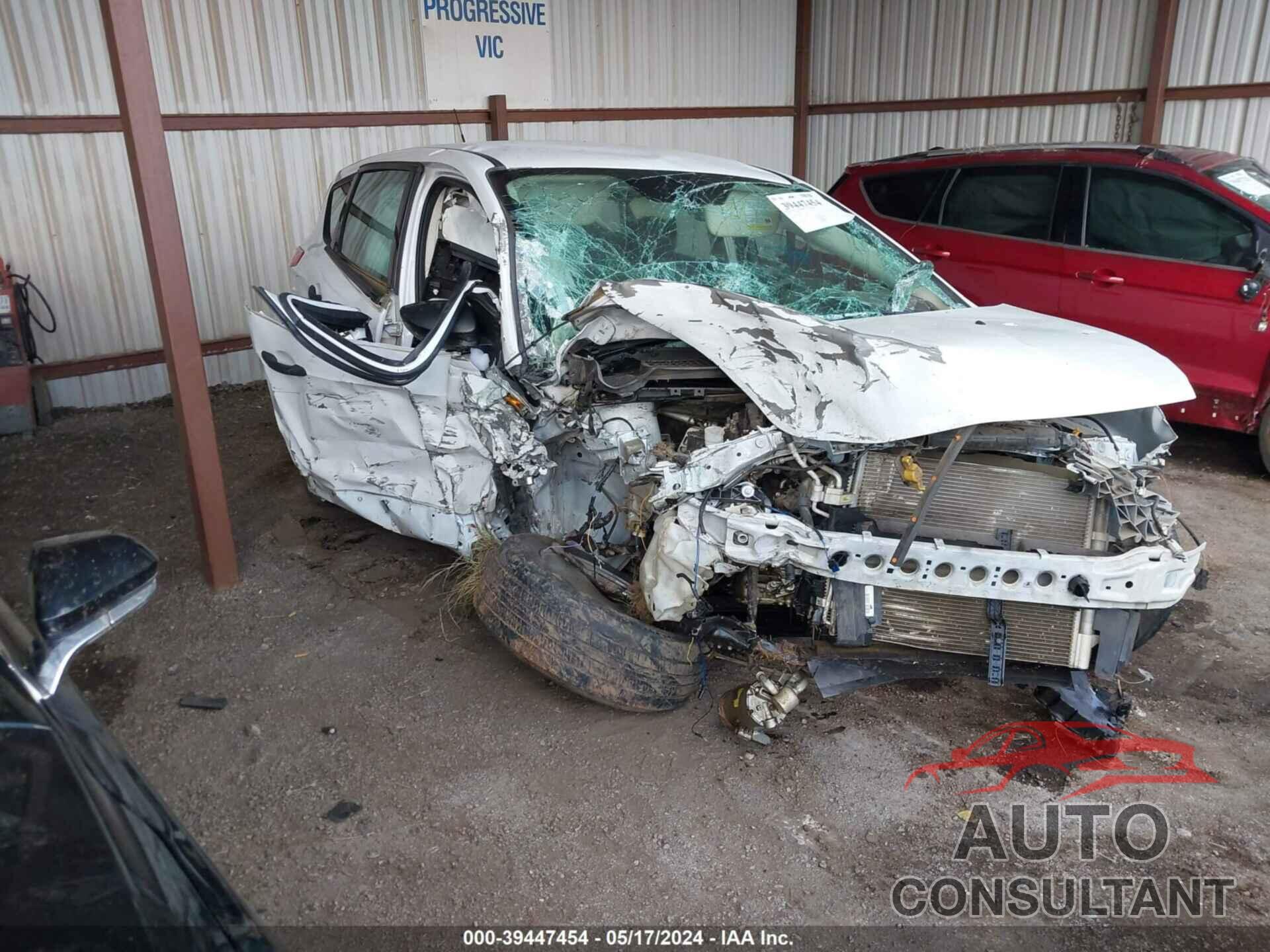 FORD ESCAPE 2016 - 1FMCU0F7XGUB11496