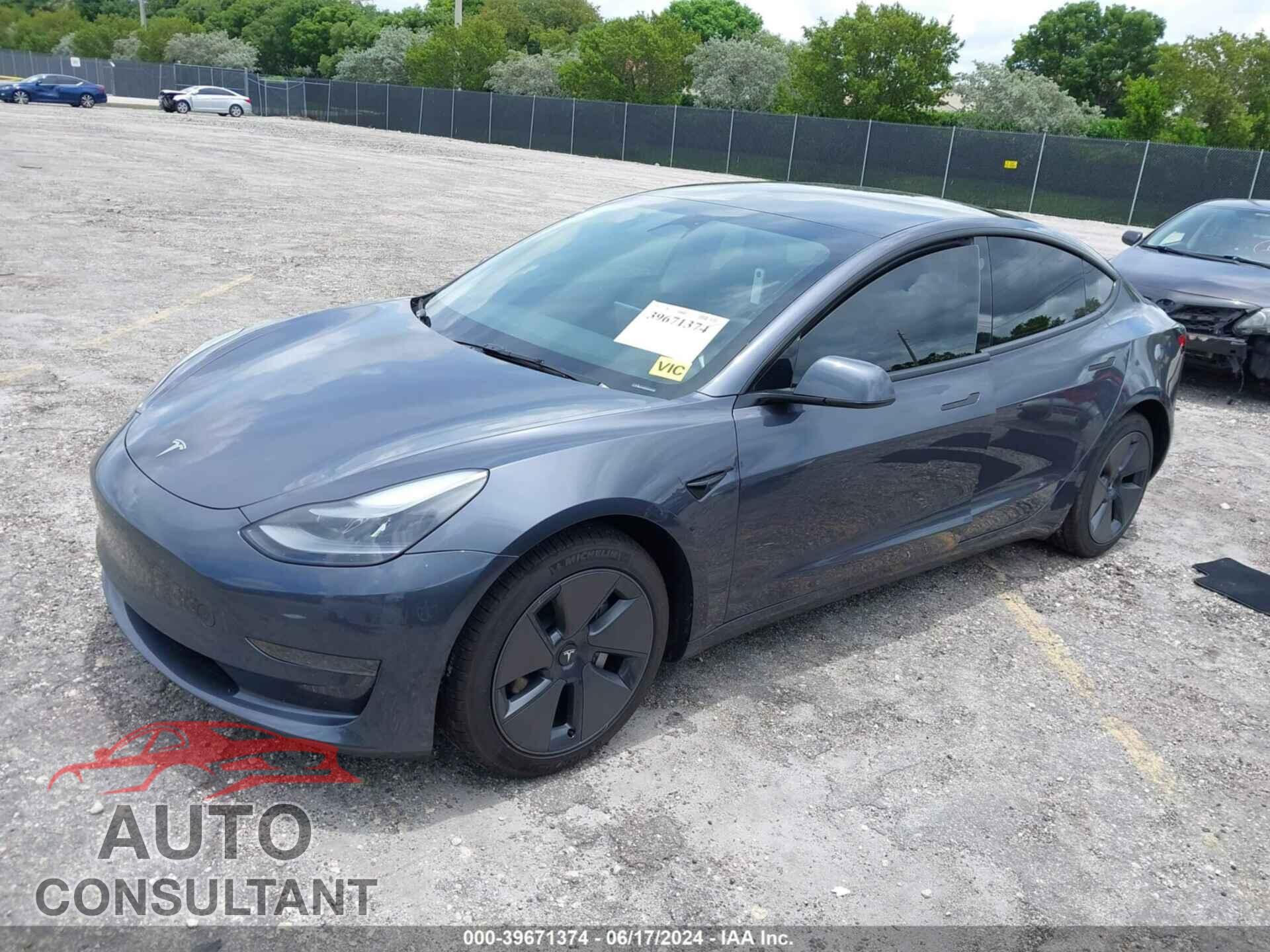 TESLA MODEL 3 2023 - 5YJ3E1EA5PF702476