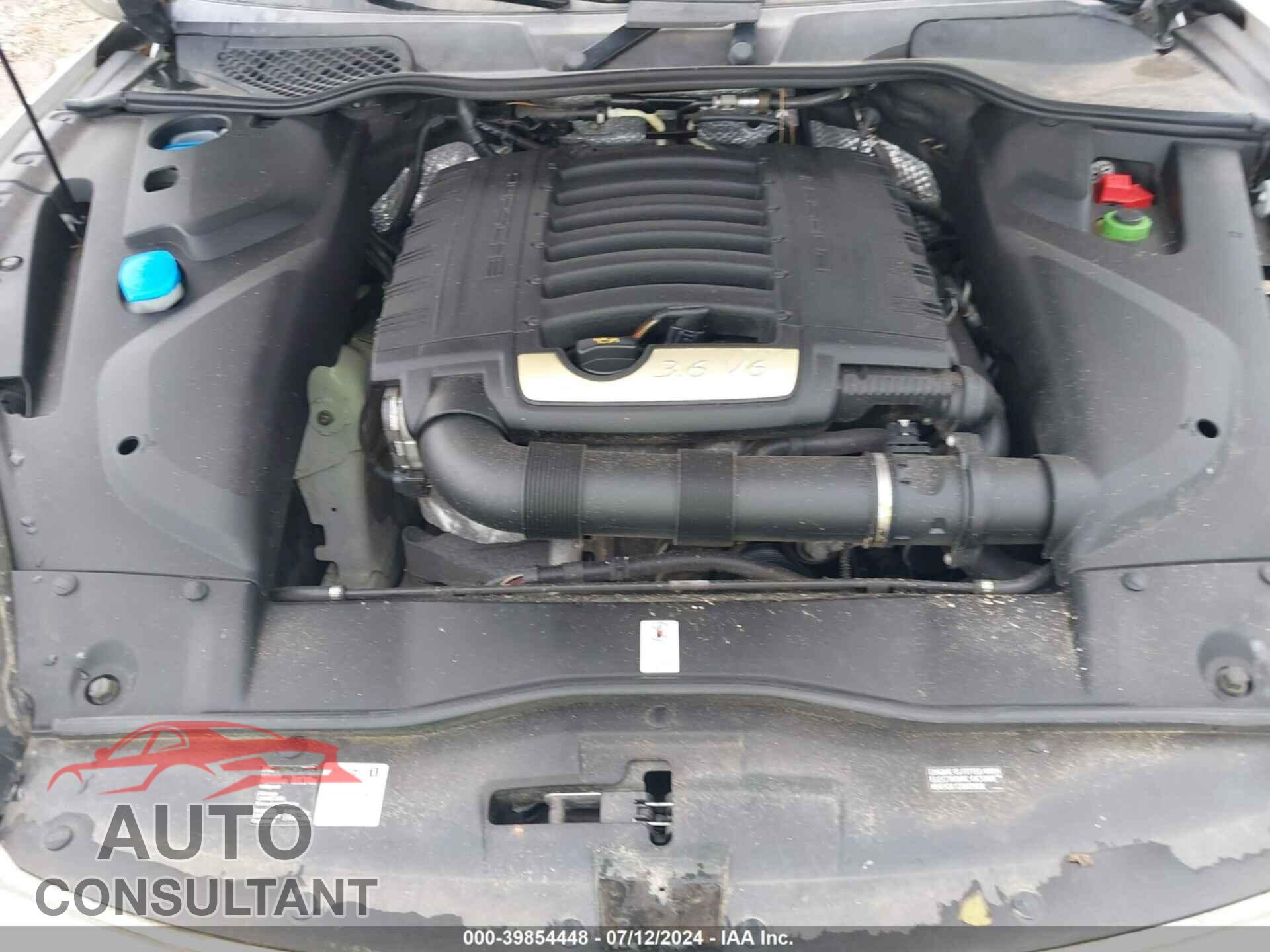 PORSCHE CAYENNE 2016 - WP1AA2A28GLA02955