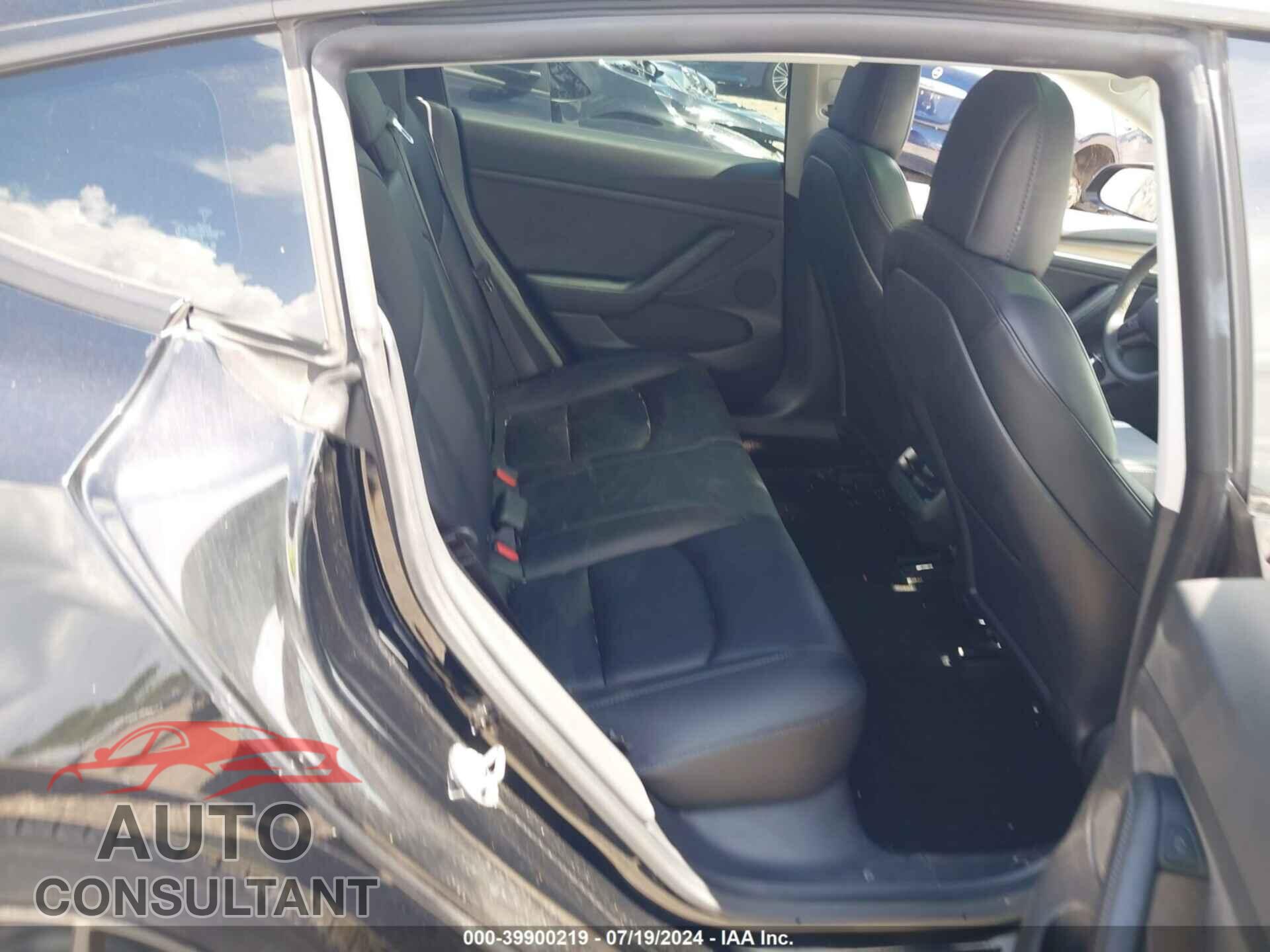 TESLA MODEL 3 2021 - 5YJ3E1EAXMF014503