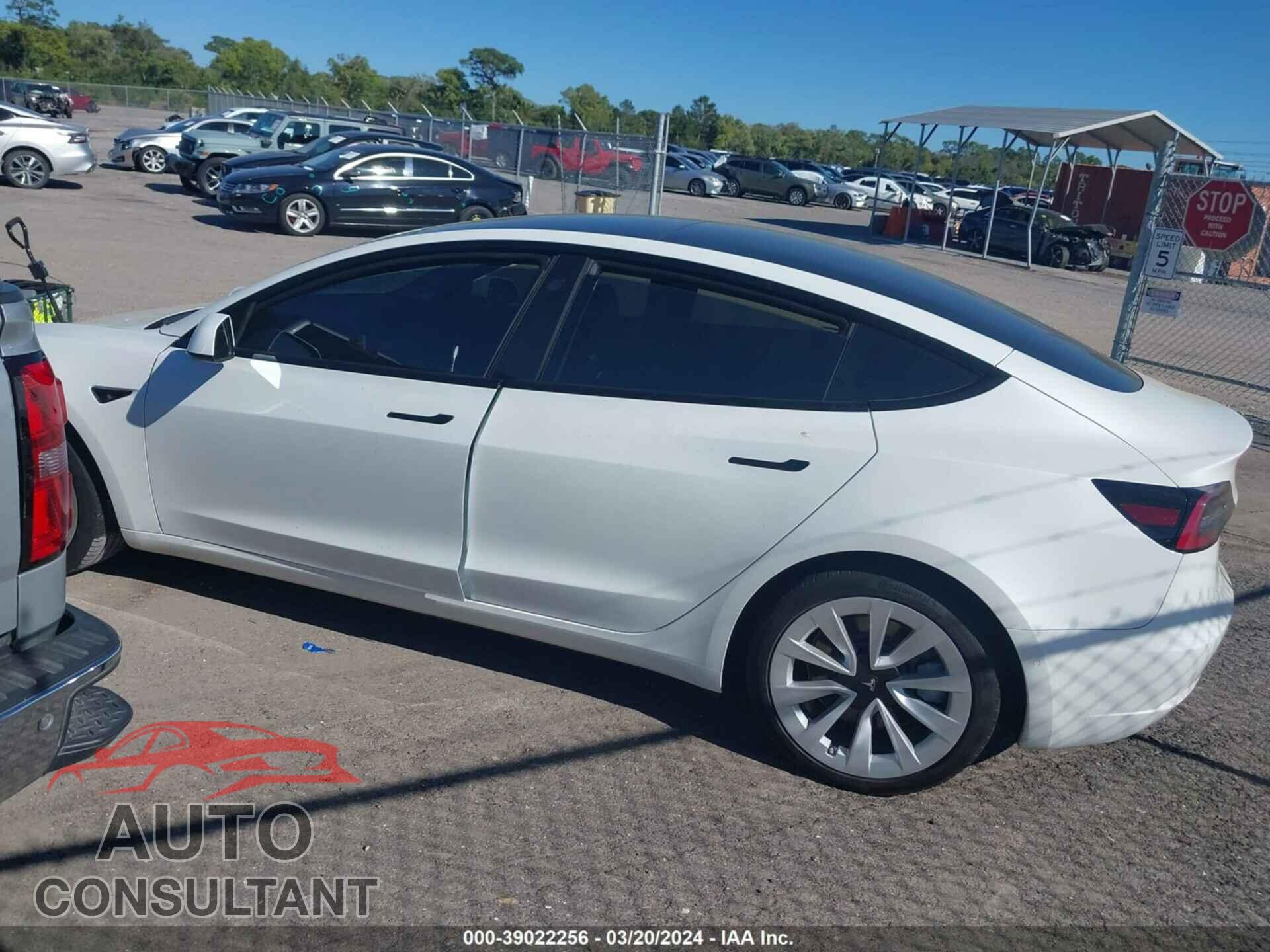 TESLA MODEL 3 2022 - 5YJ3E1EB9NF195734