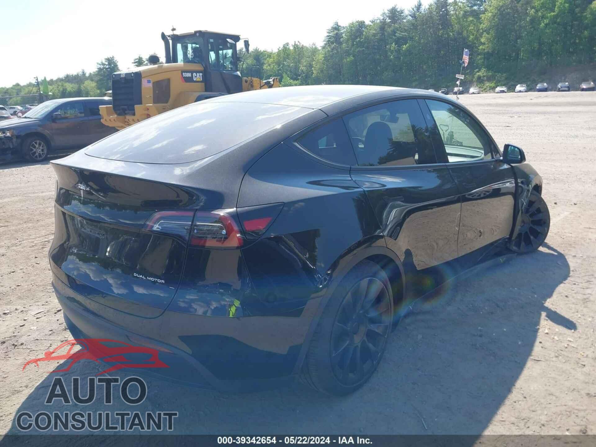 TESLA MODEL Y 2023 - 7SAYGAEE0PF928768