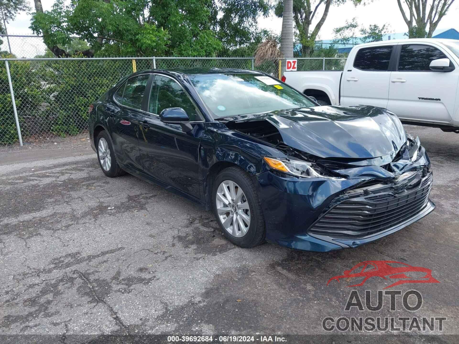 TOYOTA CAMRY 2019 - 4T1B11HK8KU692971