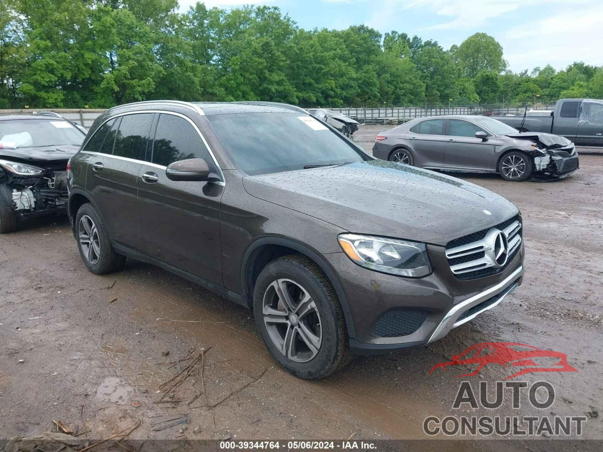 MERCEDES-BENZ GLC 300 2016 - WDC0G4KB3GF071230