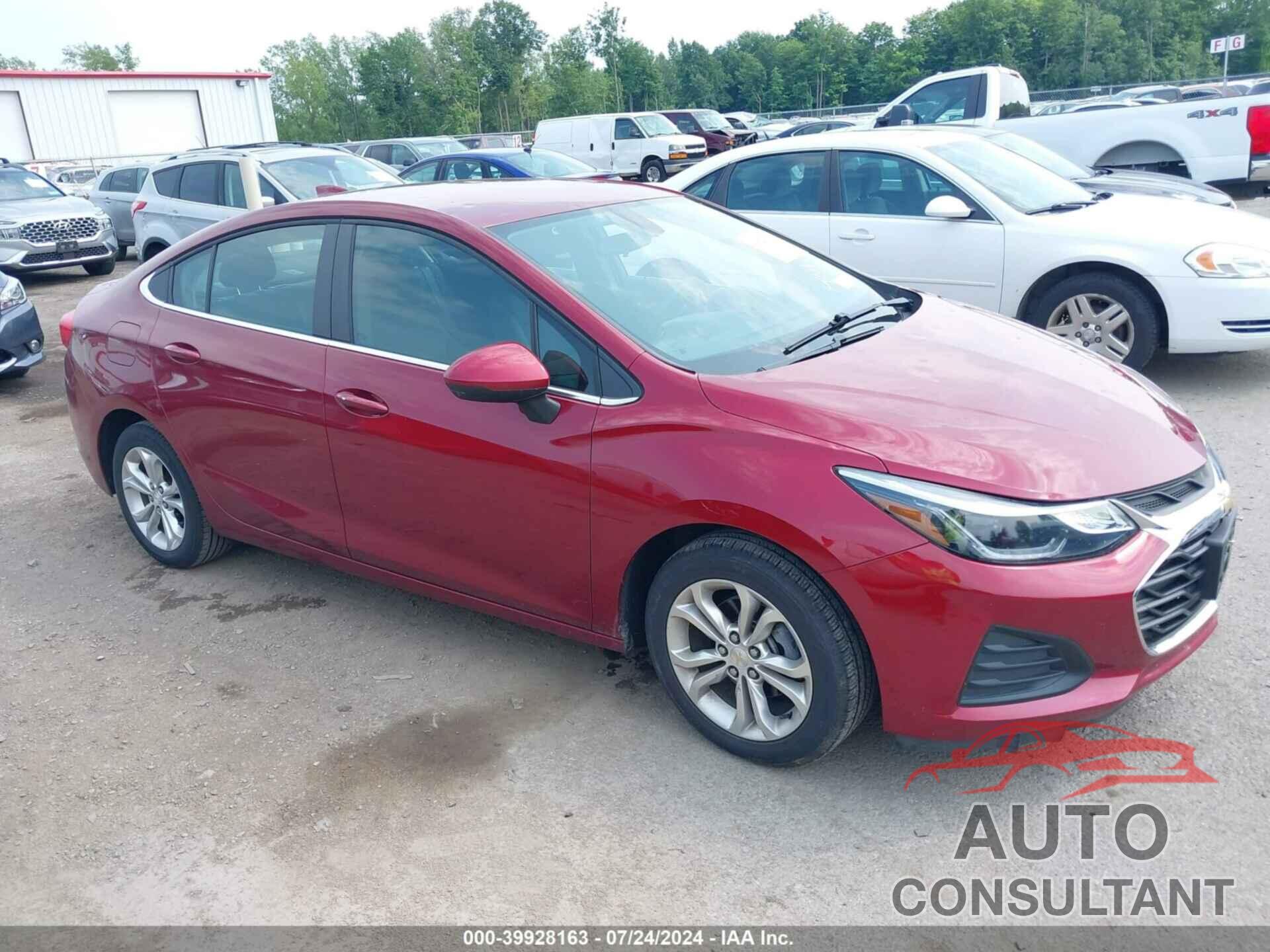 CHEVROLET CRUZE 2019 - 1G1BE5SM3K7139825