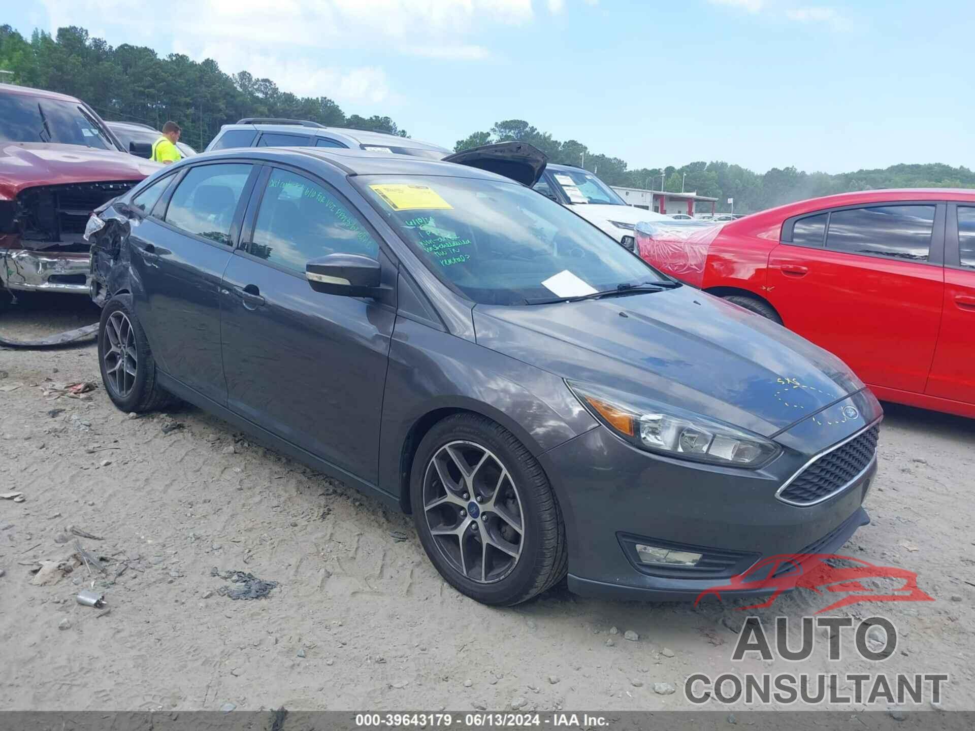 FORD FOCUS 2018 - 1FADP3H24JL221921