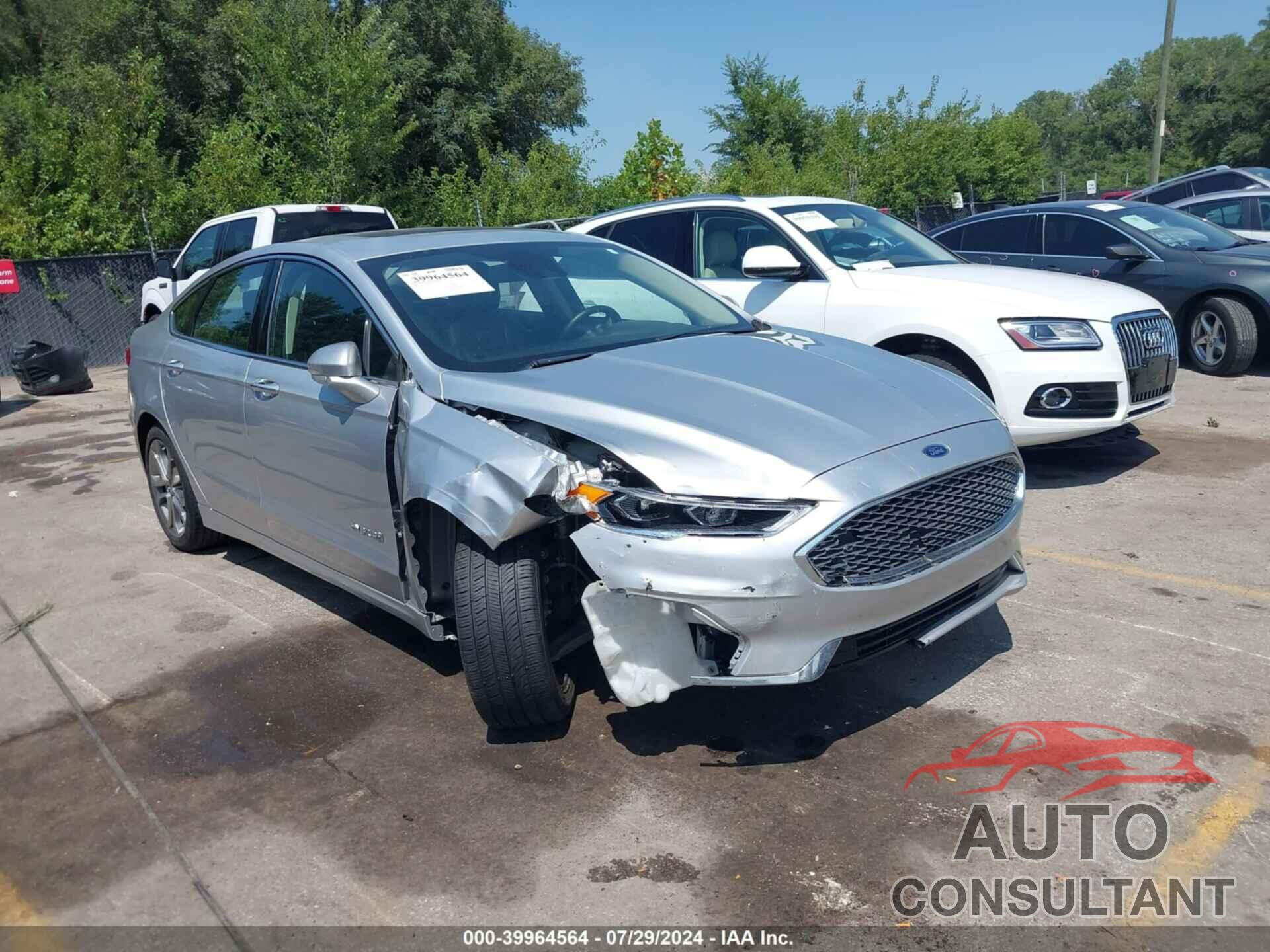 FORD FUSION HYBRID 2019 - 3FA6P0RU2KR105918