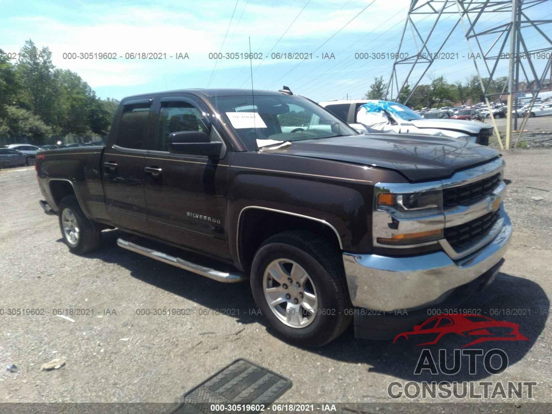 CHEVROLET SILVERADO 1500 2018 - 1GCVKREC8JZ192031