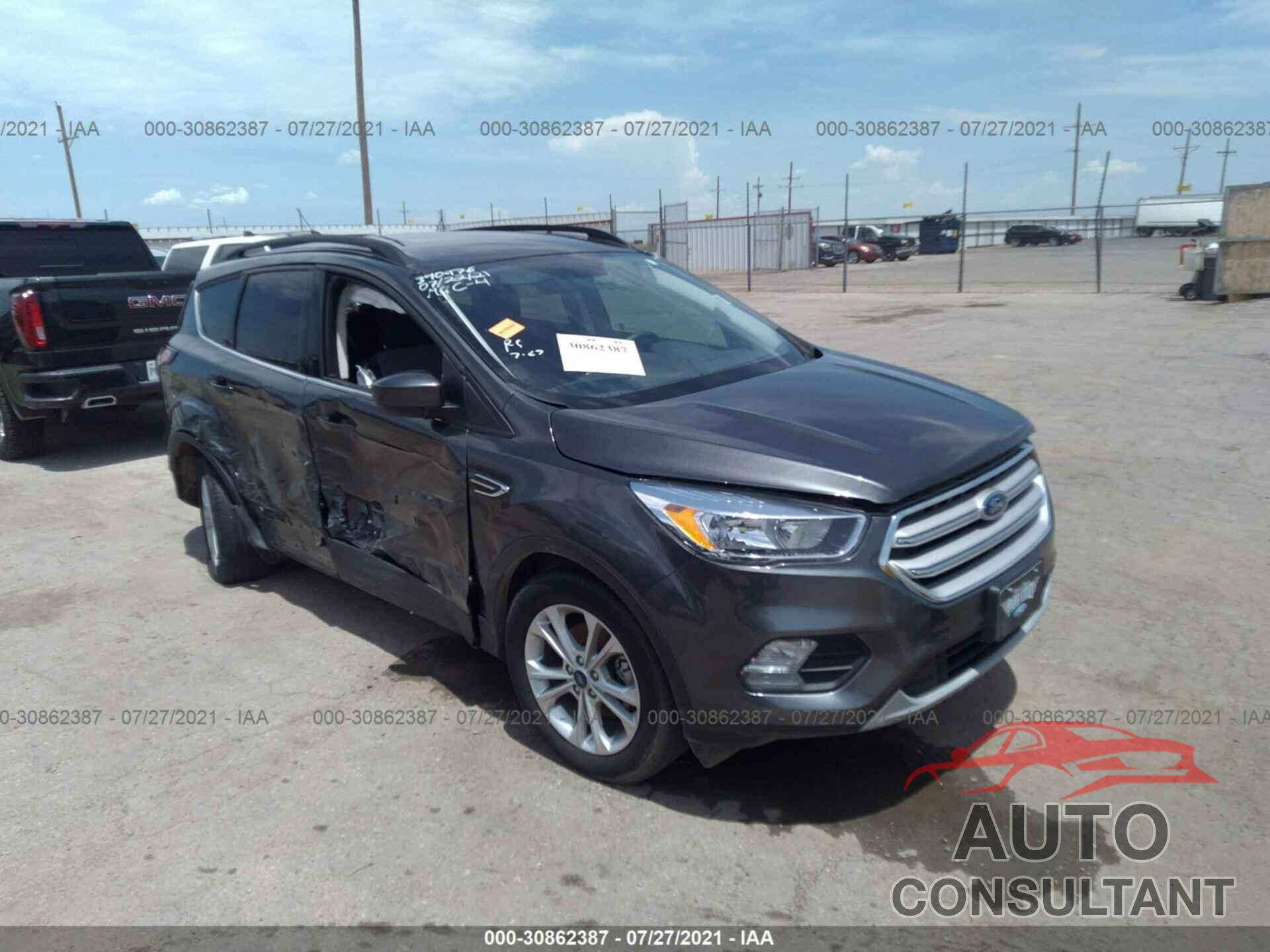 FORD ESCAPE 2018 - 1FMCU0GD7JUD19654