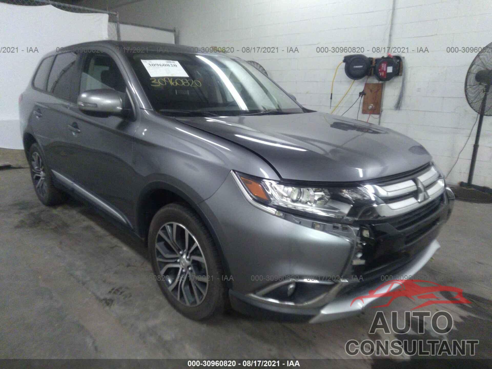 MITSUBISHI OUTLANDER 2018 - JA4AD3A32JJ005791