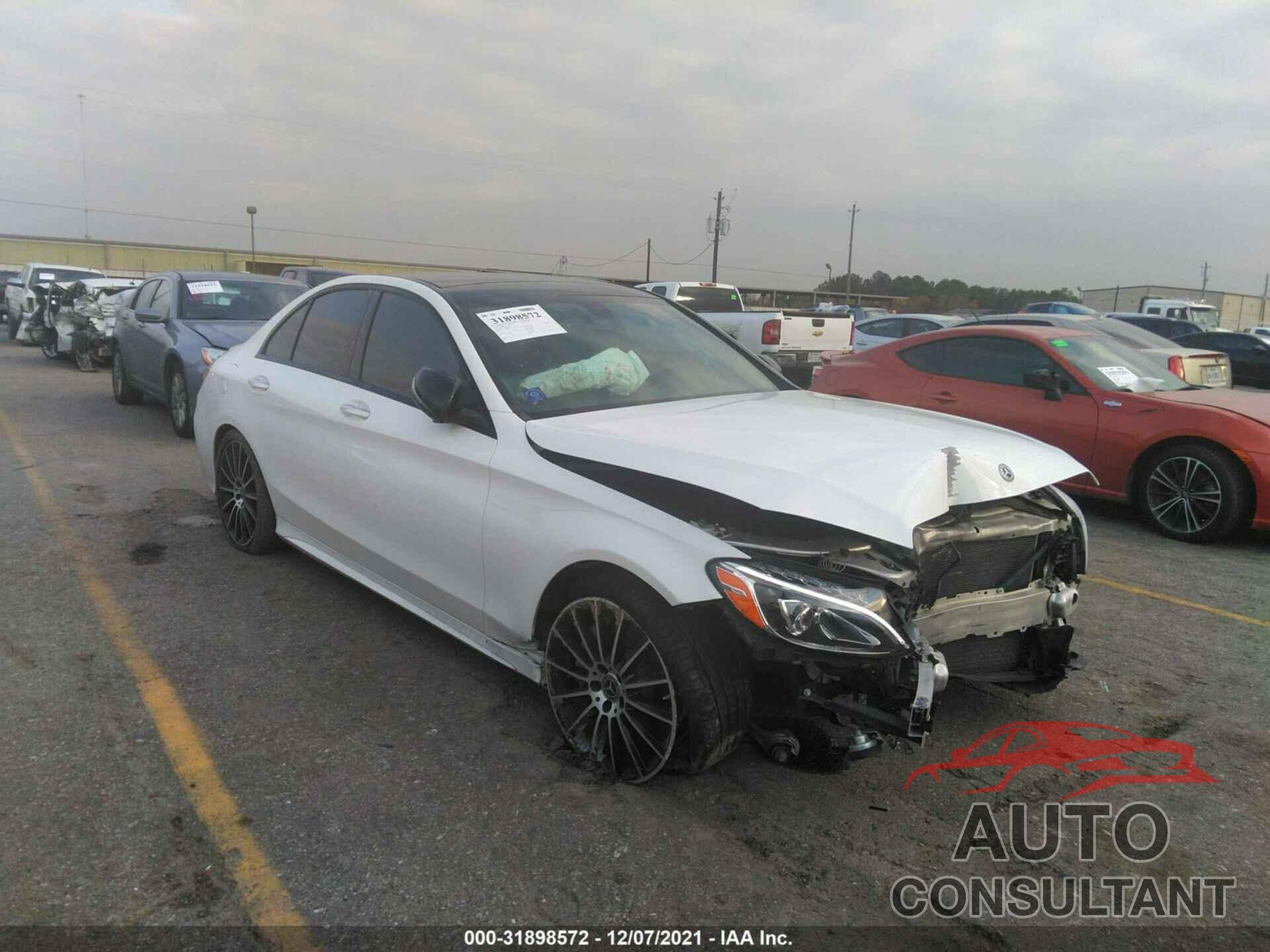 MERCEDES-BENZ C-CLASS 2018 - 55SWF4JB6JU276121